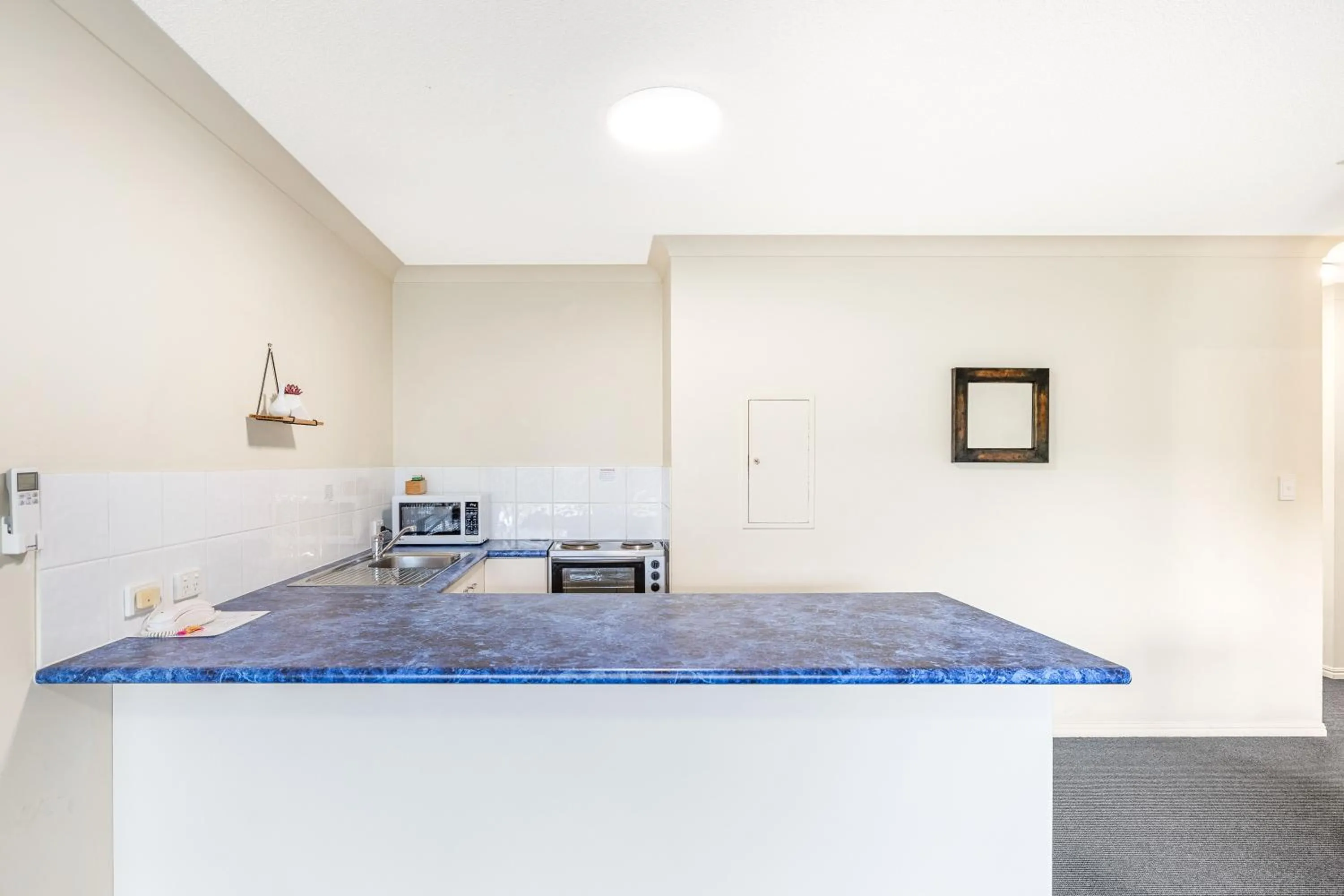 Kitchen or kitchenette in Belaire Place Motel Apartments