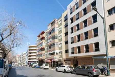 Neighbourhood in luxury lisbon apartment T2