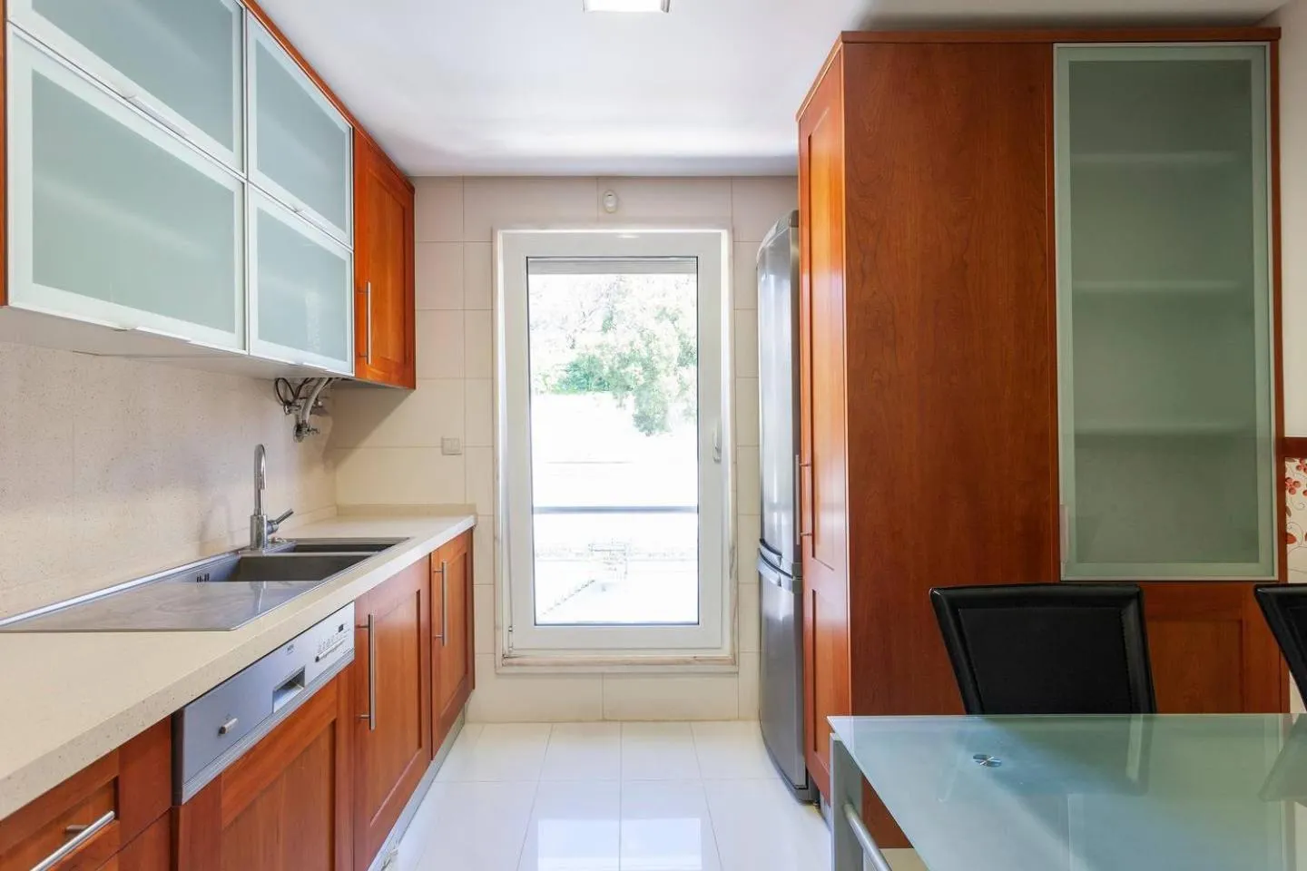 Kitchen or kitchenette in luxury lisbon apartment T2