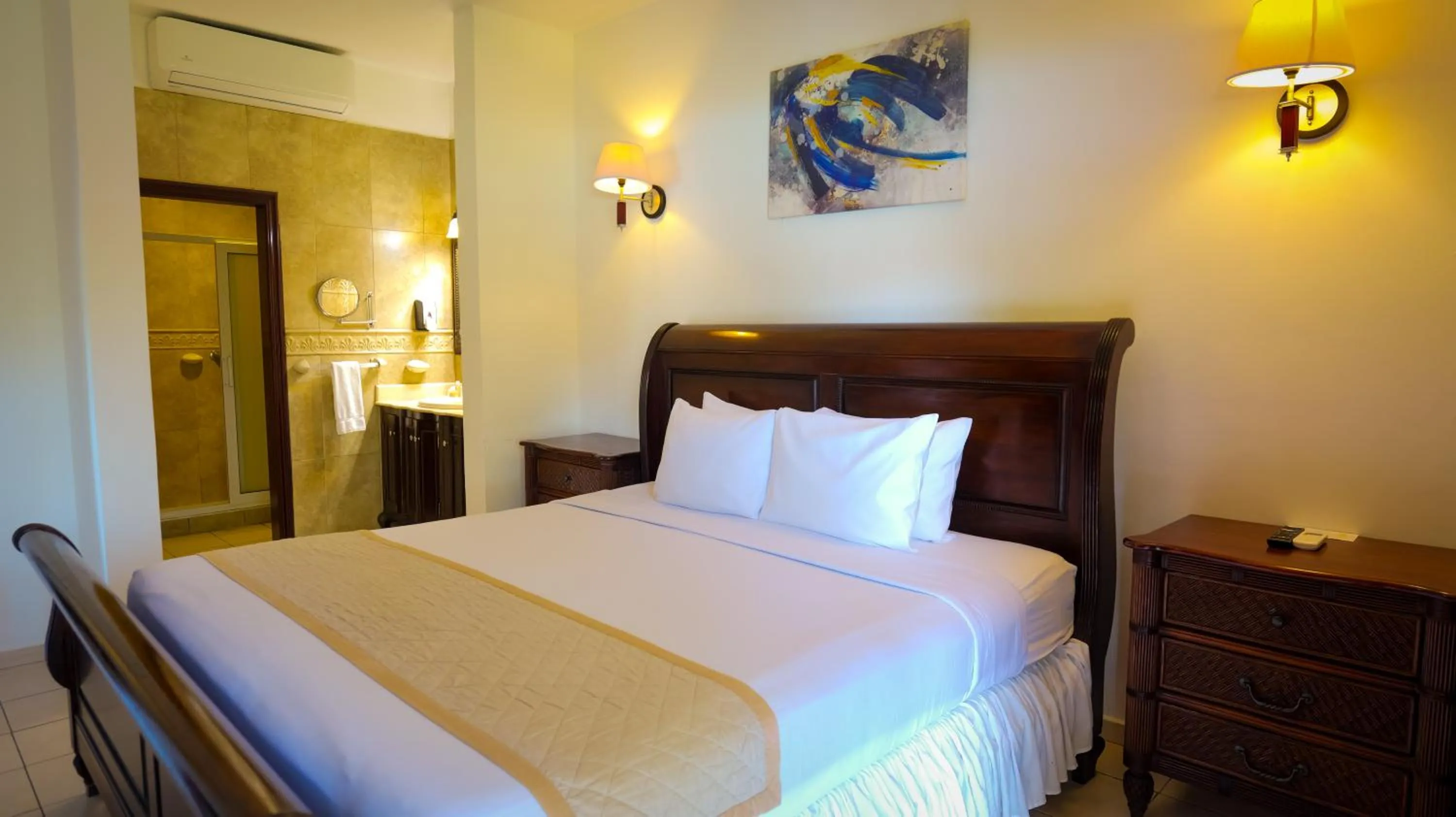 Bed in La Ensenada Beach Resort