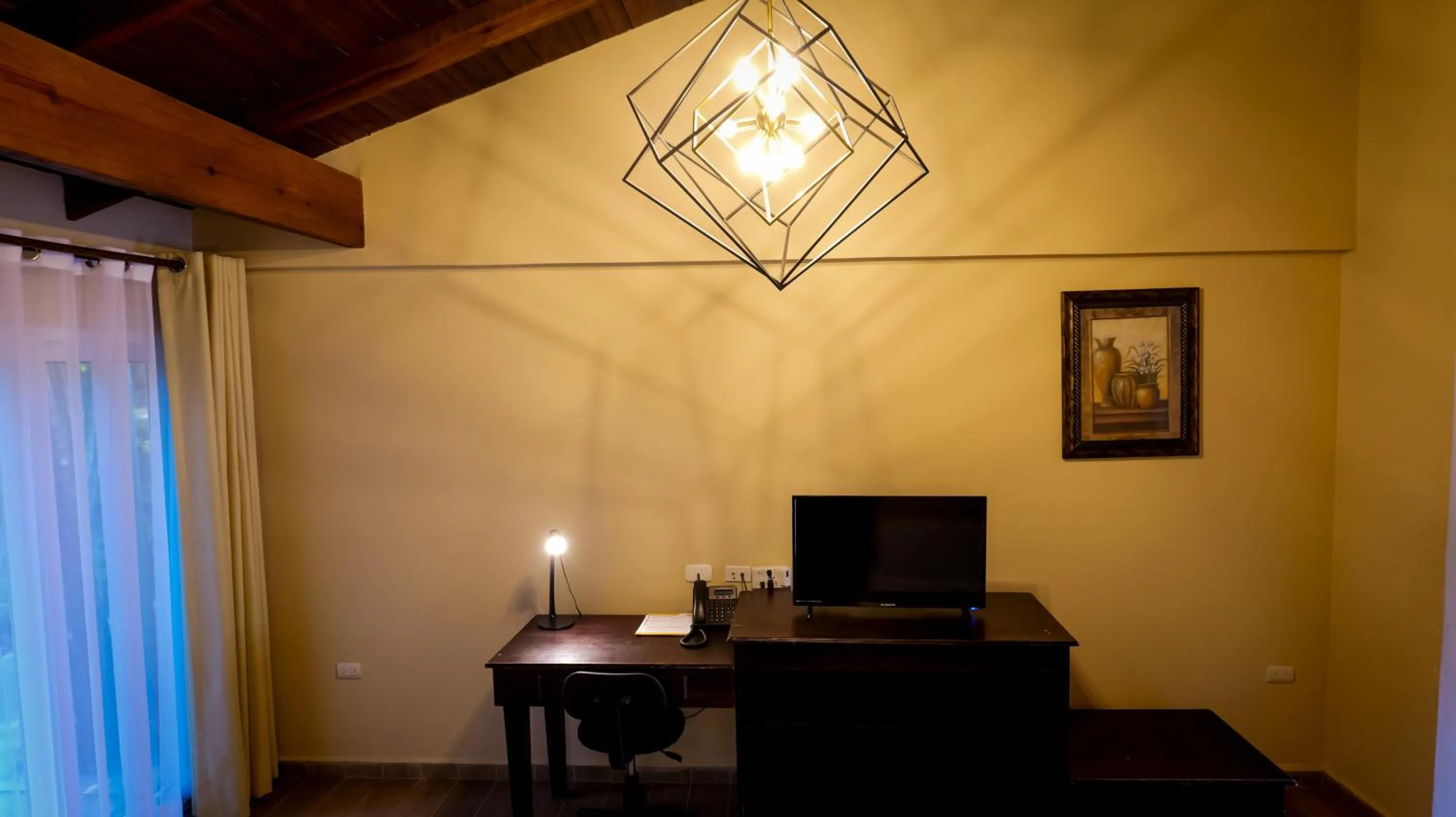 TV and multimedia in La Ensenada Beach Resort