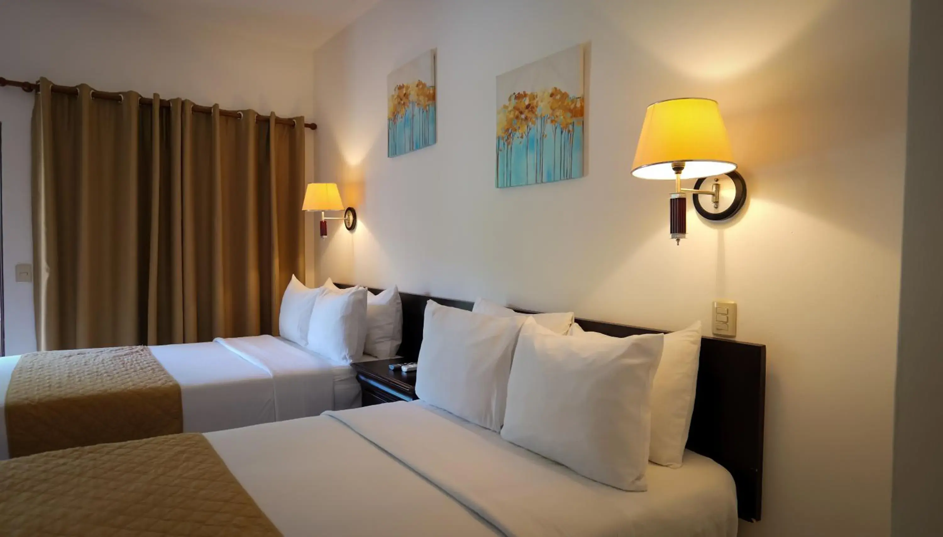 Twin Room - single occupancy in La Ensenada Beach Resort Twin Room - single occupancy in La Ensenada Beach Resort