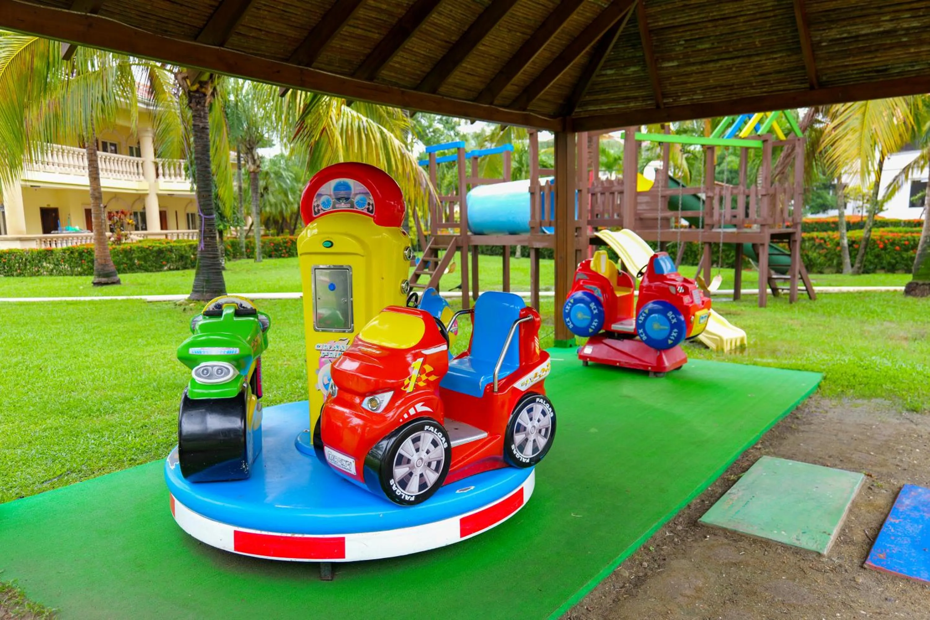 Children play ground in La Ensenada Beach Resort