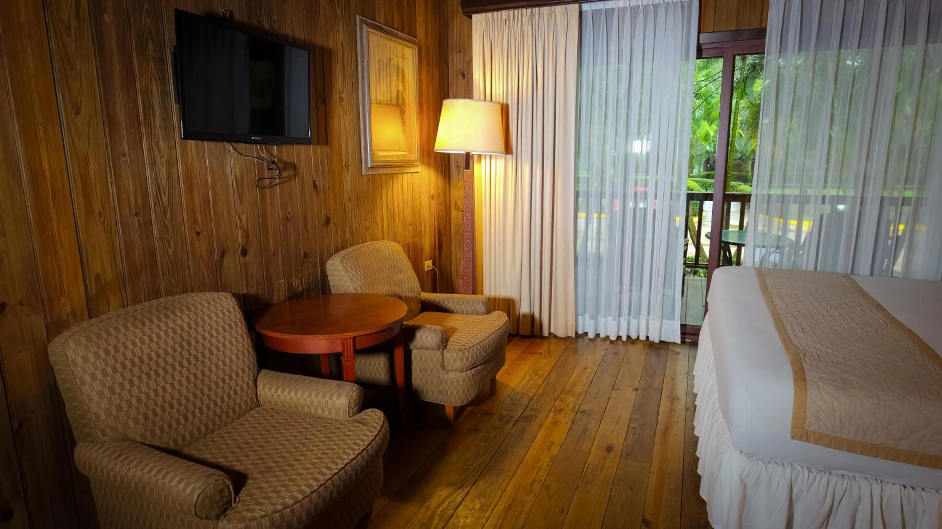 Bedroom, Bed in La Ensenada Beach Resort
