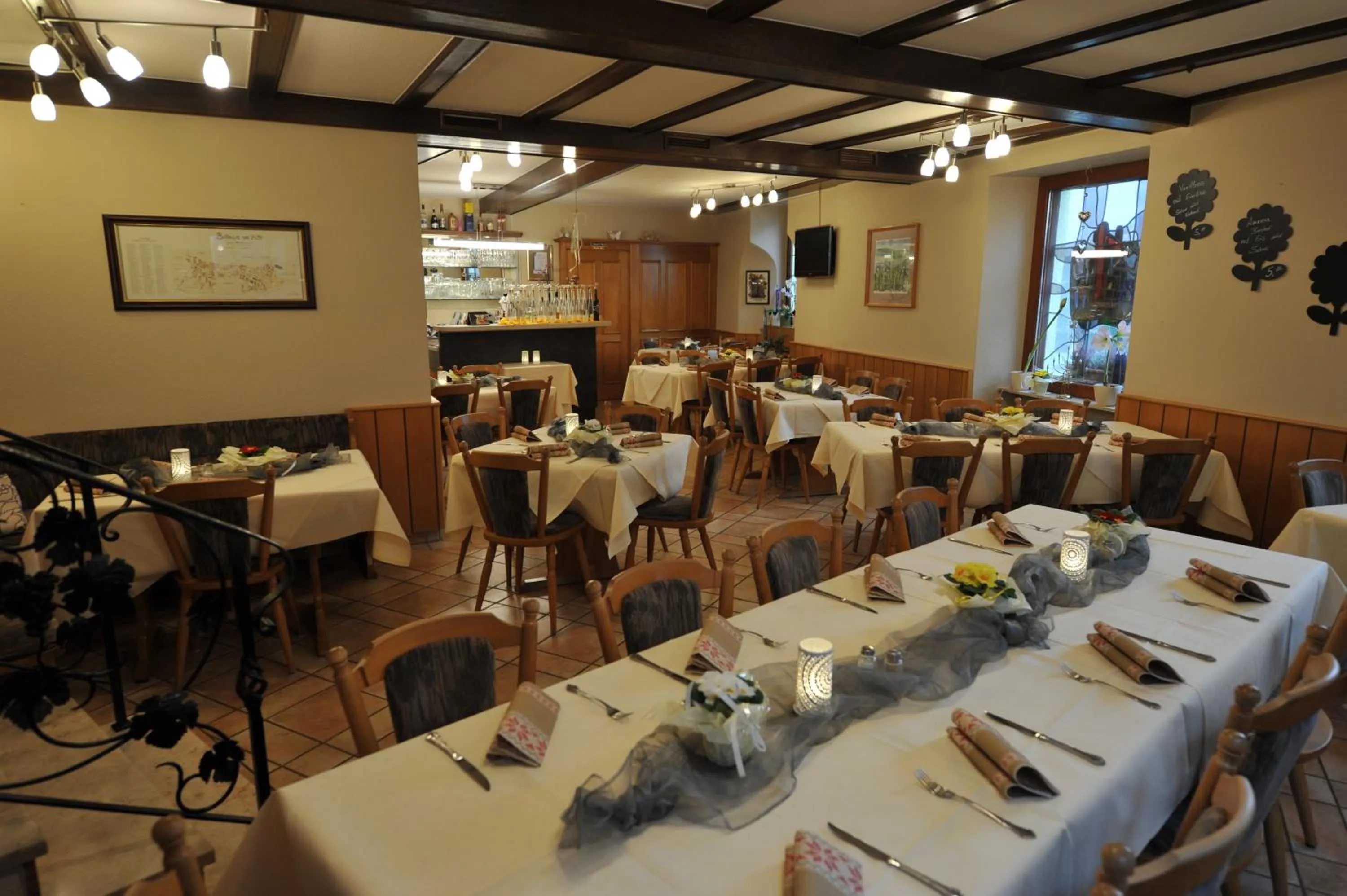 Restaurant/places to eat in Hotel-Restaurant Ehses