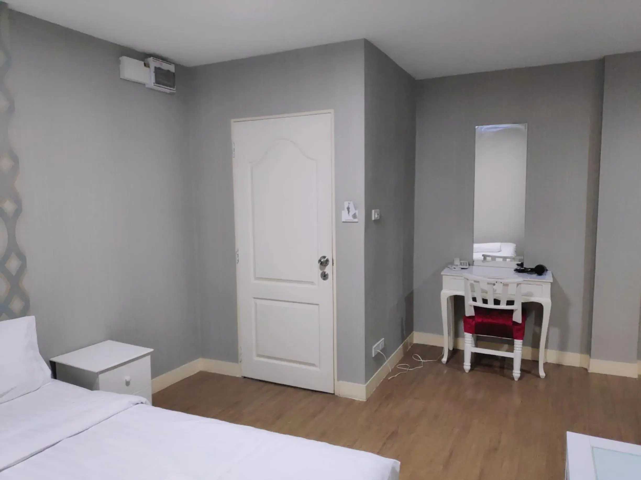 Bed in Tim Place - BTS Phra Khanong Bed in Tim Place - BTS Phra Khanong