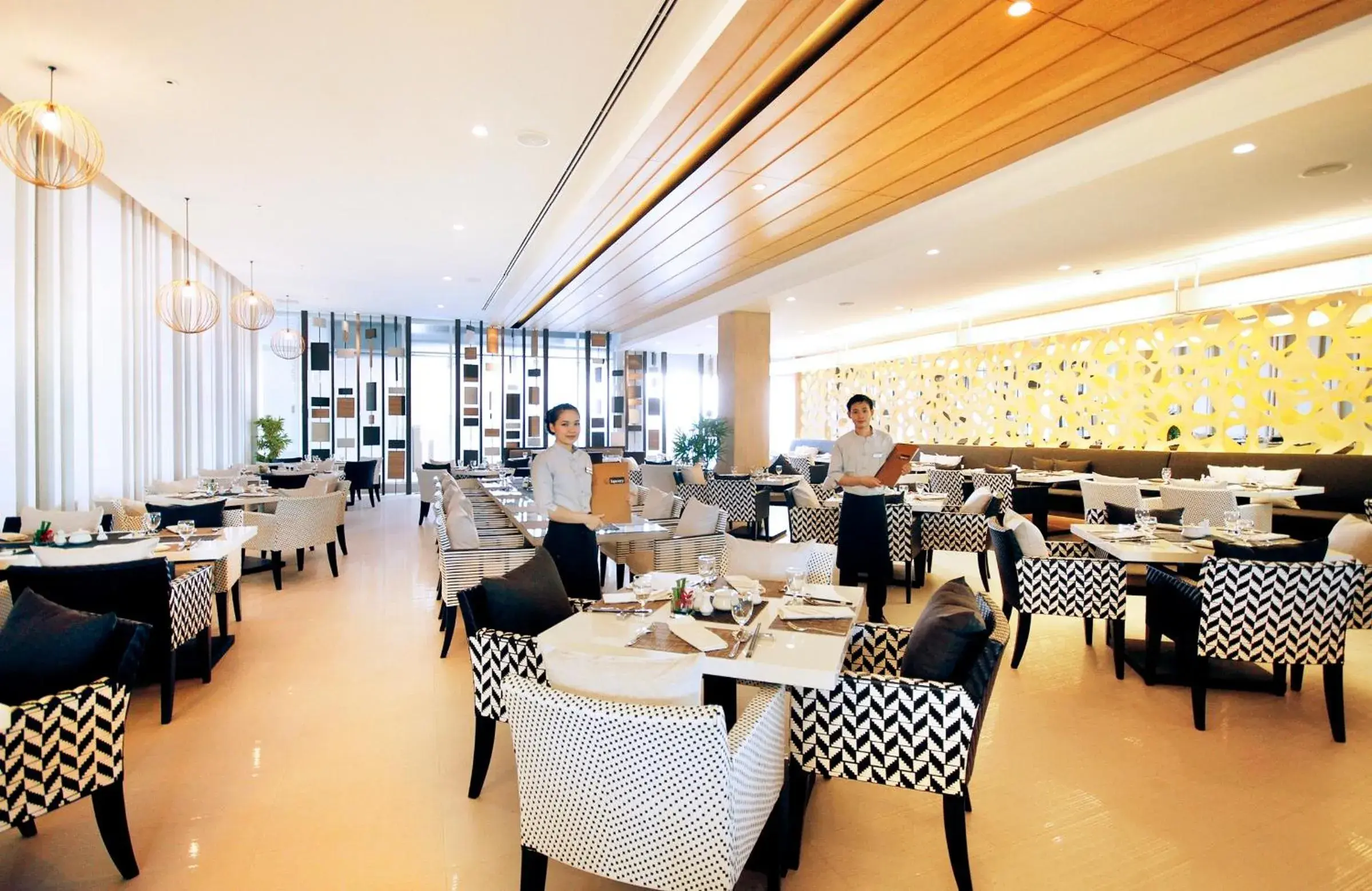 Restaurant/places to eat in Classic Kameo Hotel & Serviced Apartment, Rayong Restaurant/places to eat in Classic Kameo Hotel & Serviced Apartment, Rayong