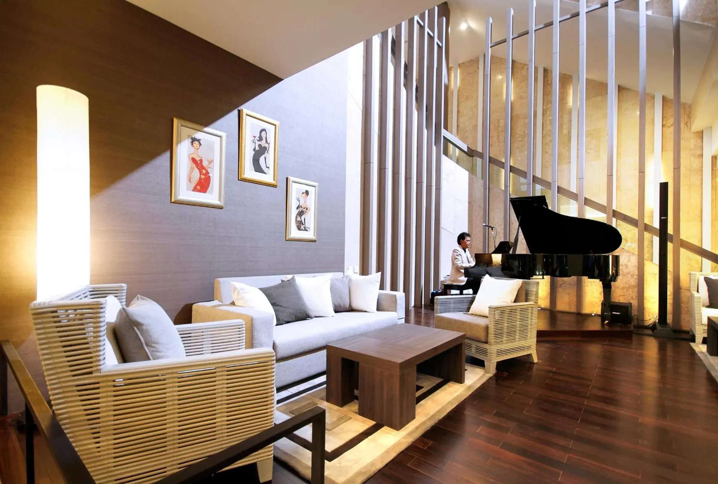 Lobby or reception in Classic Kameo Hotel & Serviced Apartment, Rayong Lobby or reception in Classic Kameo Hotel & Serviced Apartment, Rayong