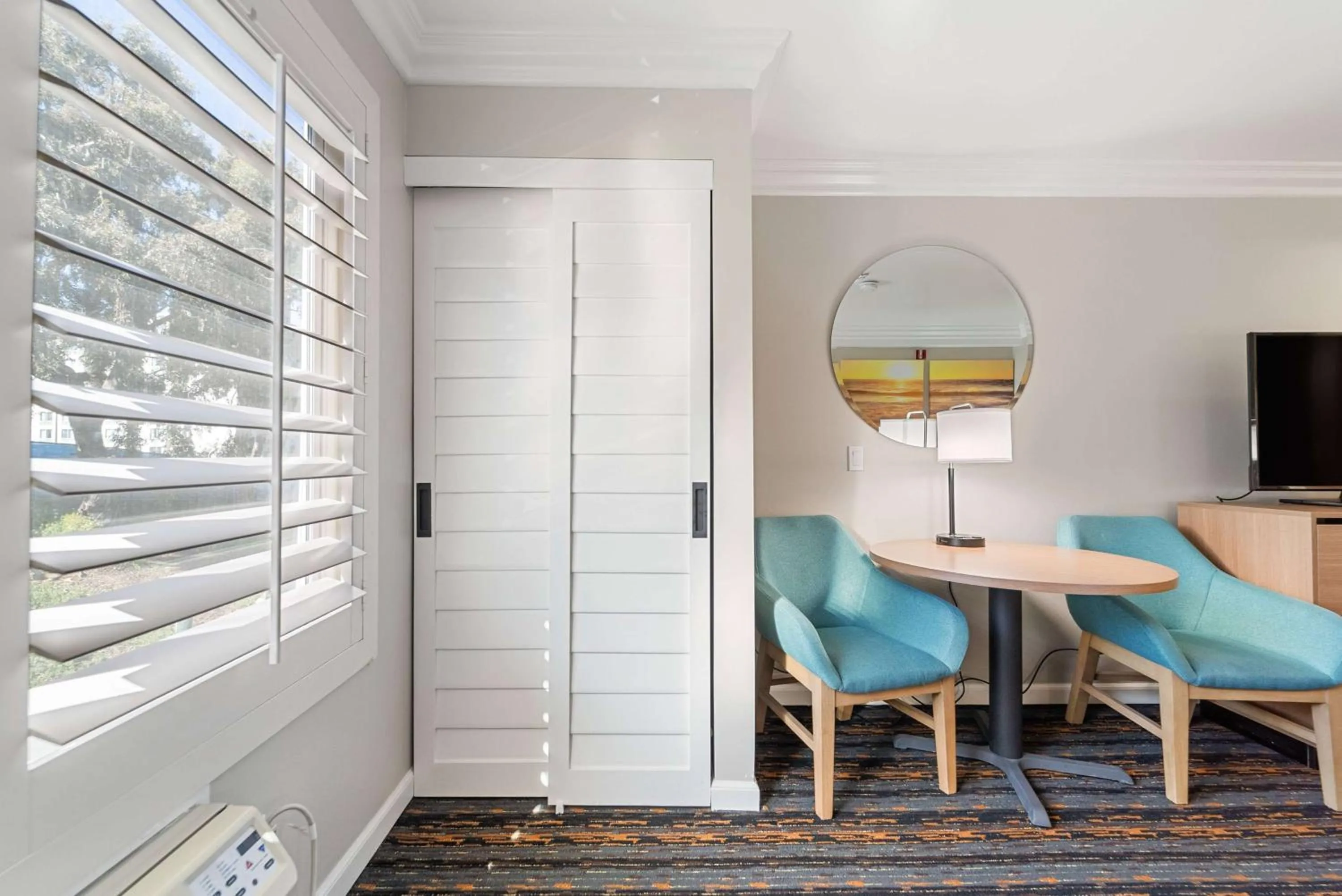 Photo of the whole room in Days Inn by Wyndham San Diego Hotel Circle