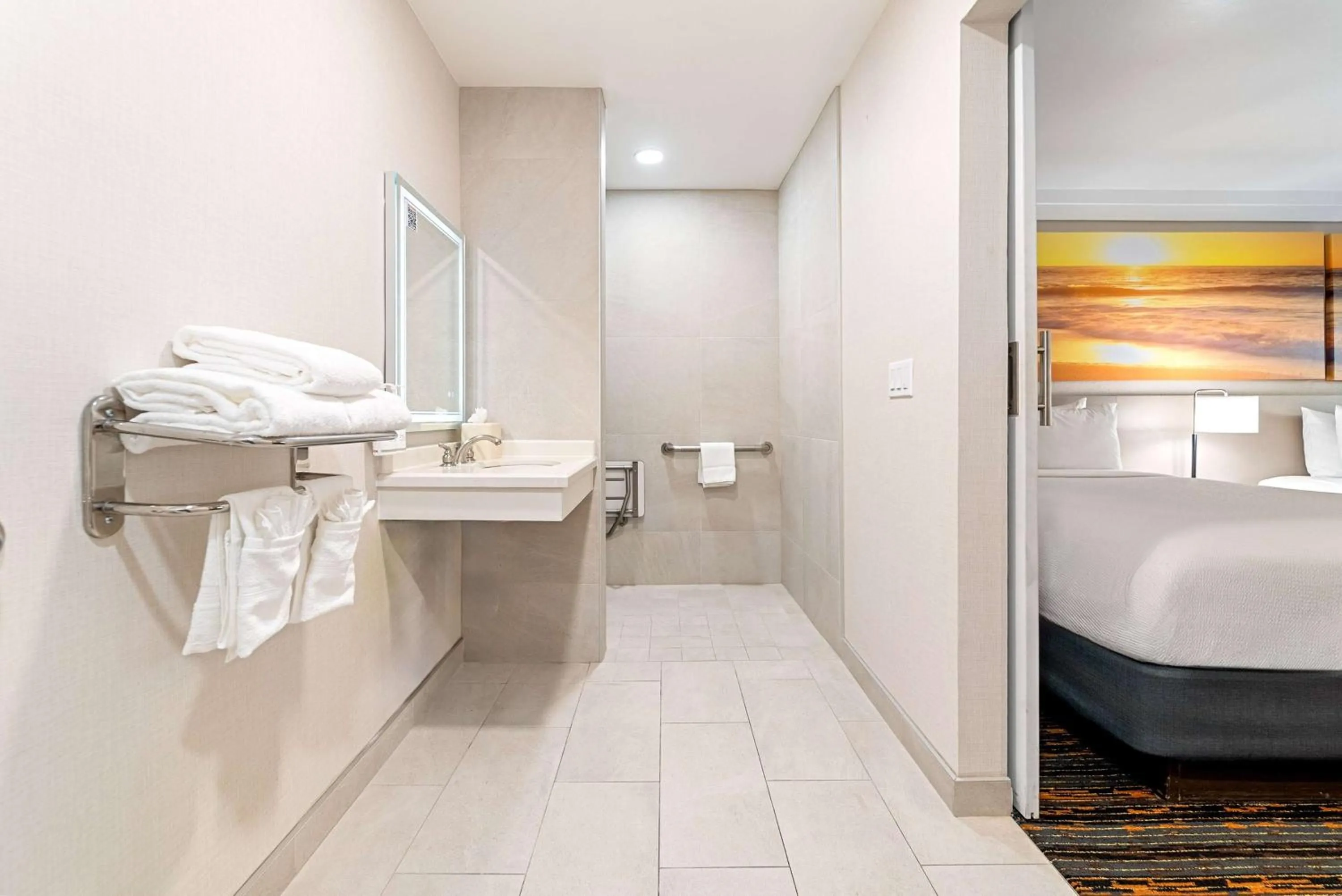 Shower, Bed in Days Inn by Wyndham San Diego Hotel Circle