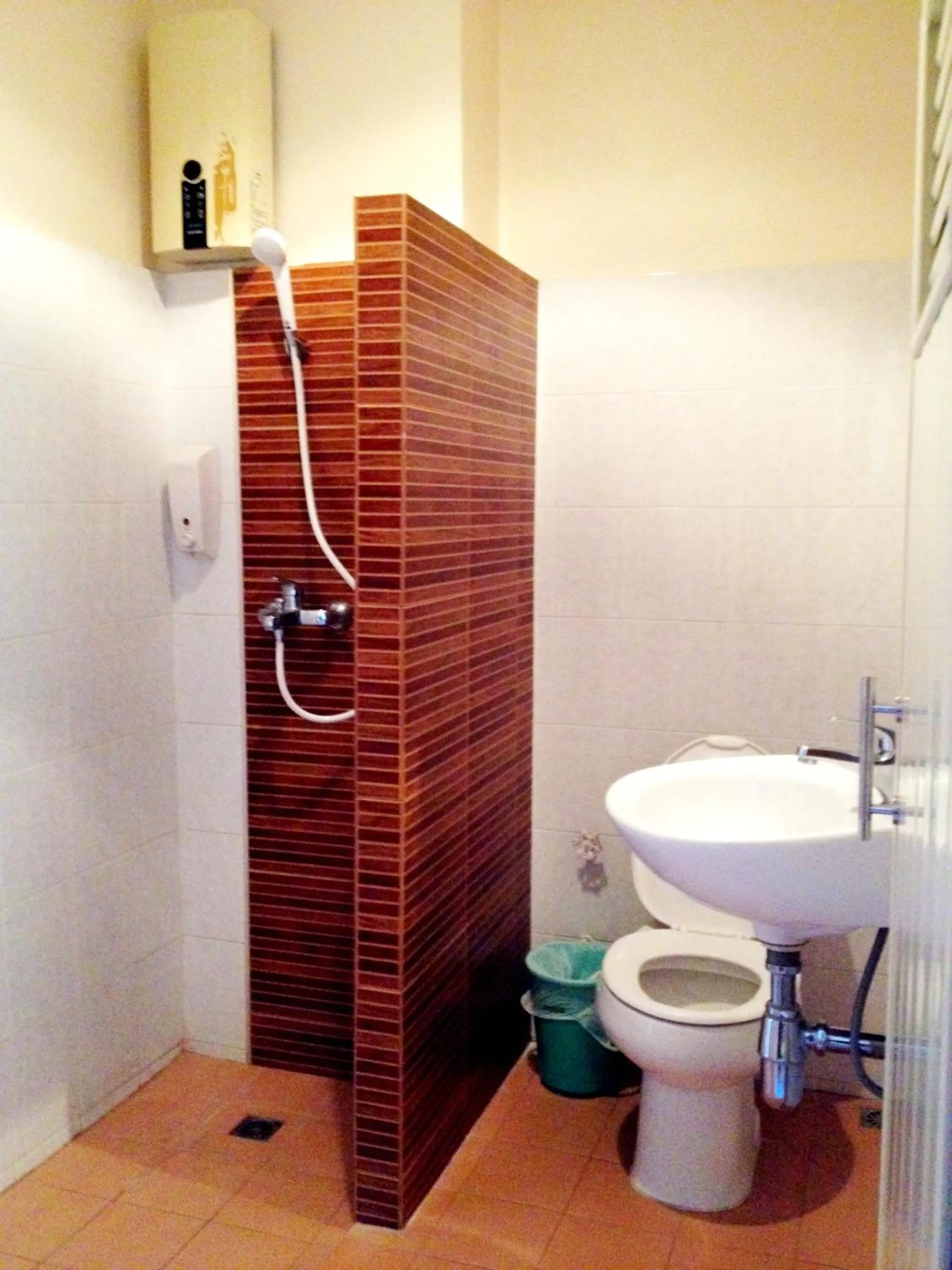 Bathroom in Muangphol Mansion