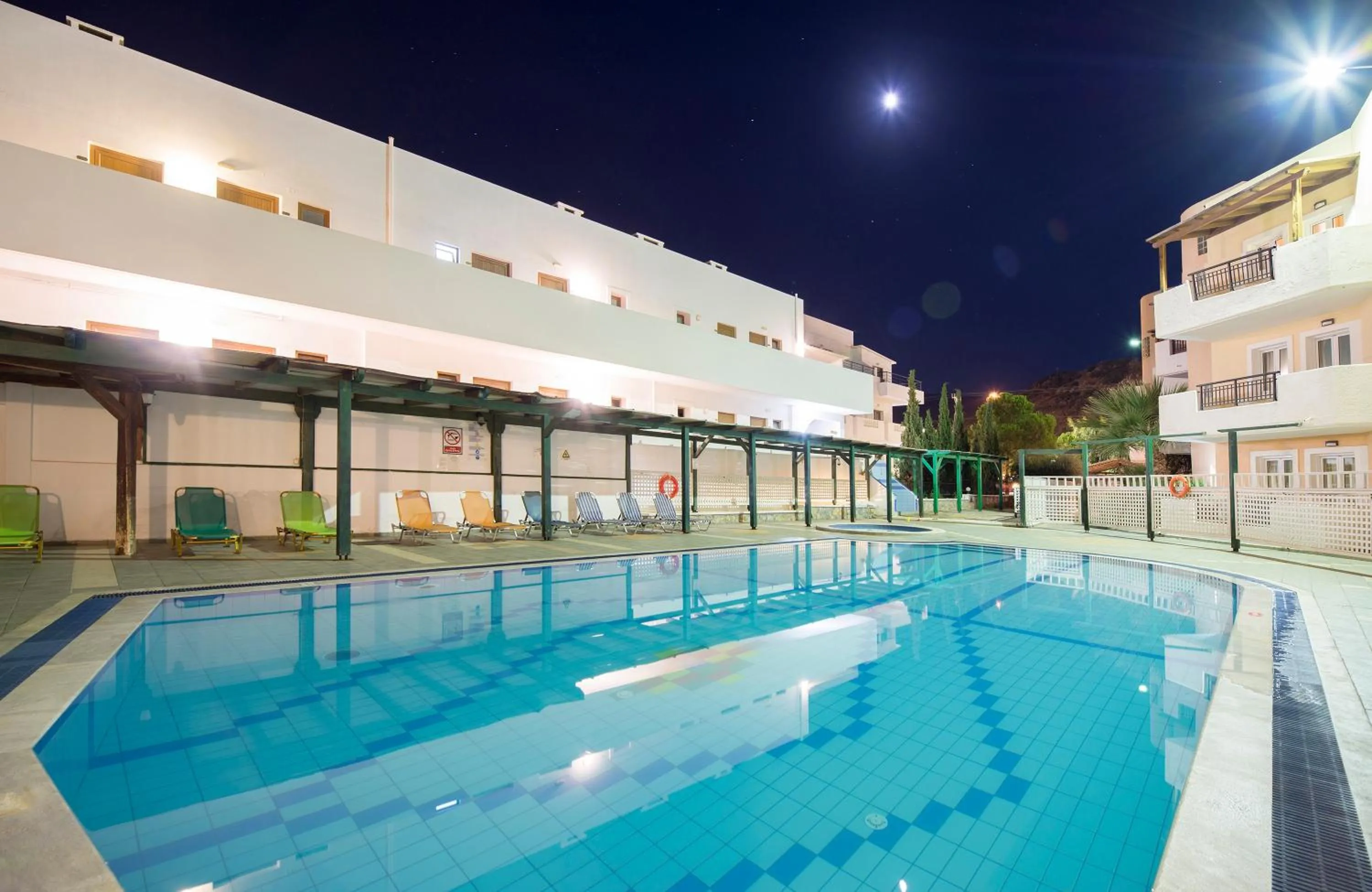 Swimming pool in Horizon Beach