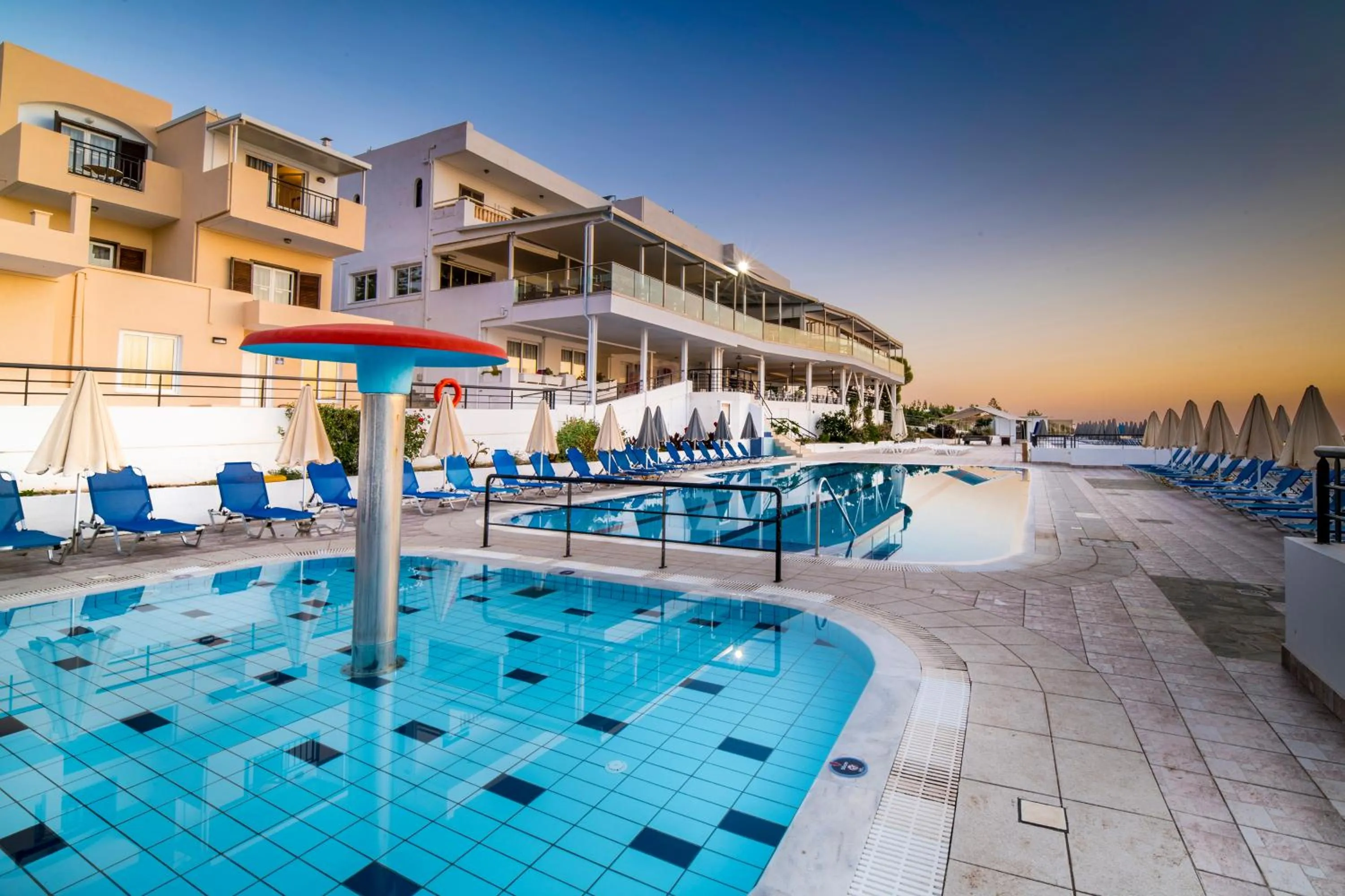 Swimming pool in Horizon Beach