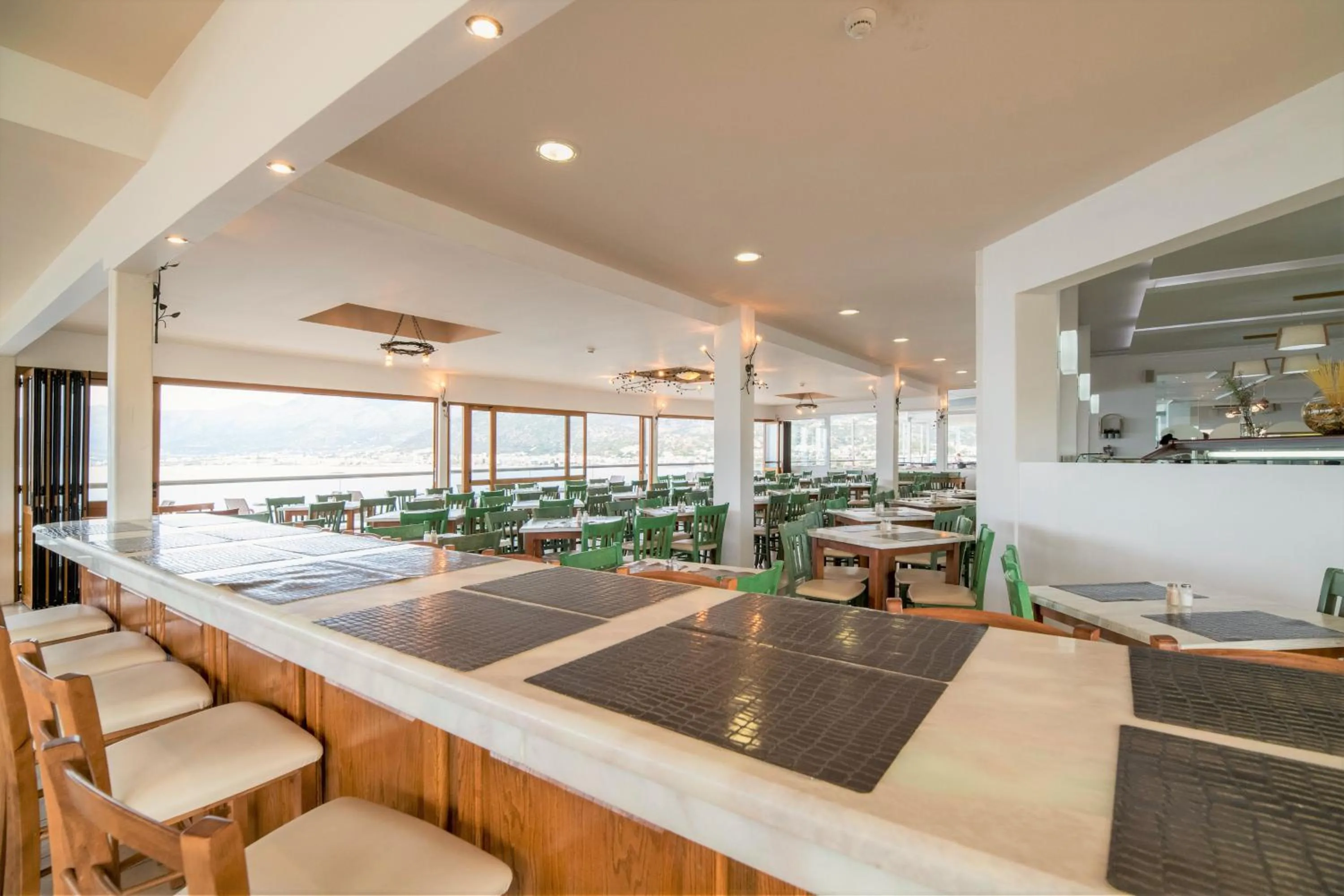 Restaurant/places to eat in Horizon Beach