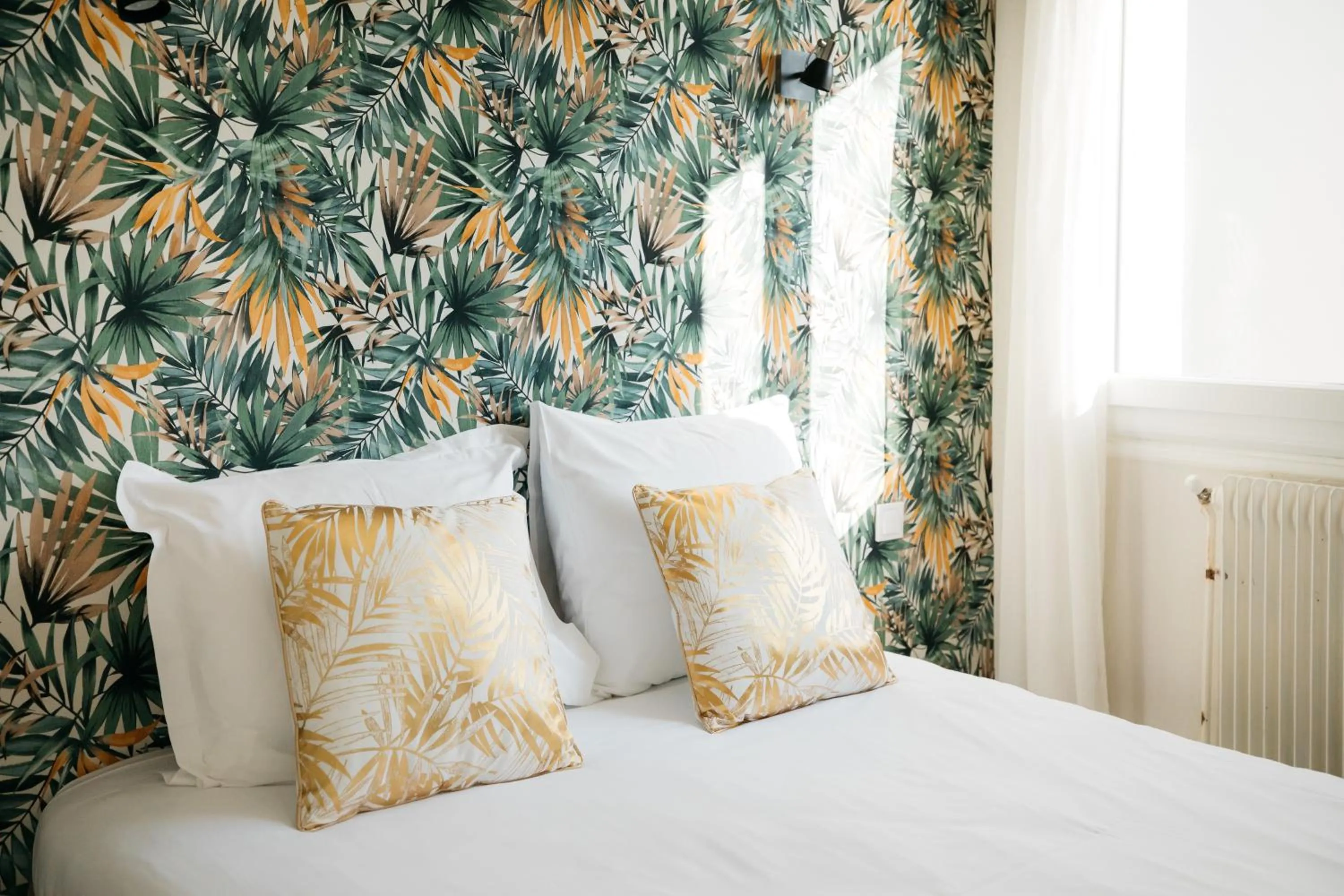 Bed in Hôtel Restaurant La Voile - Le Dock'er