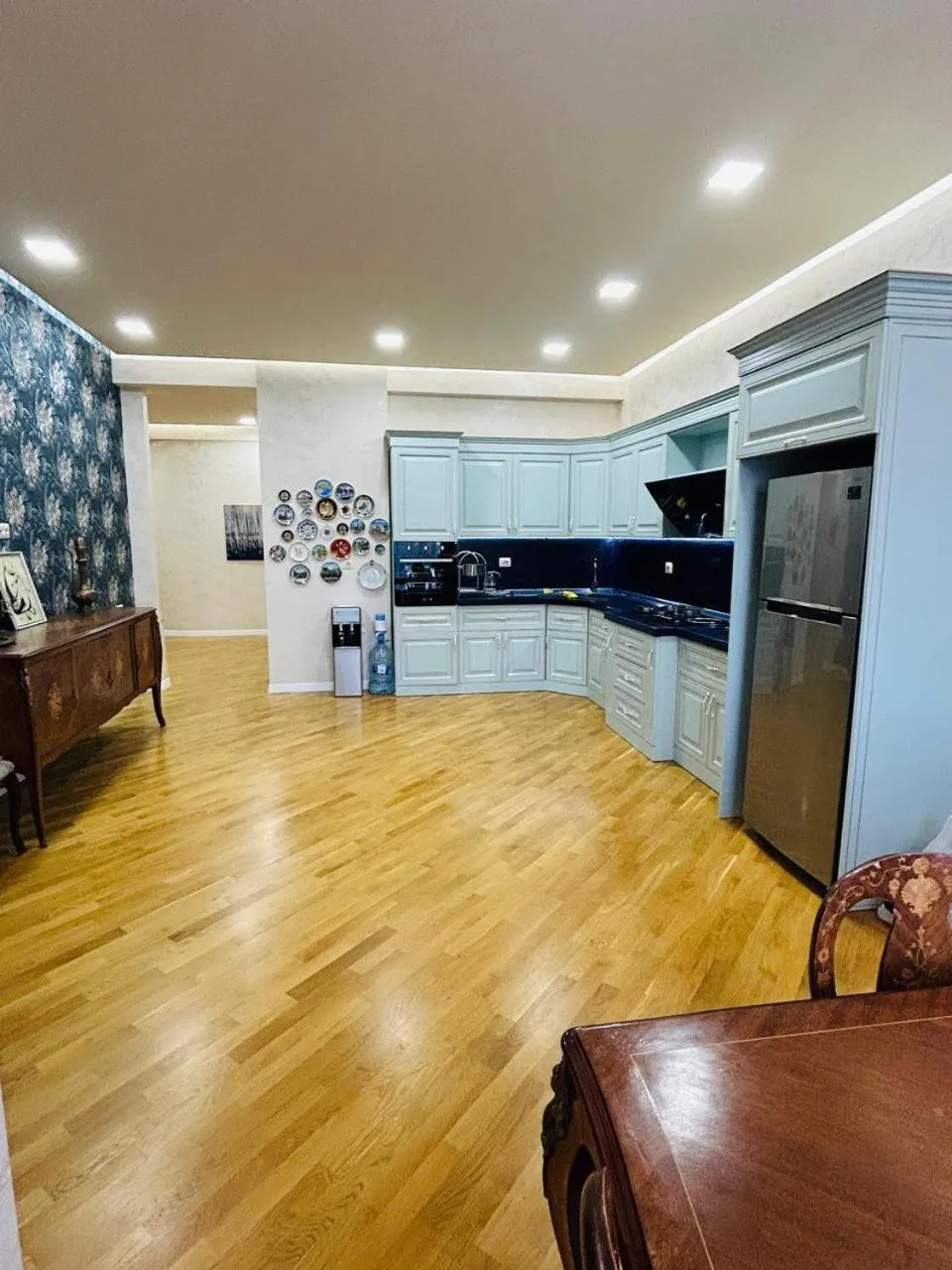 Kitchen or kitchenette in Sunday Hotel Baku