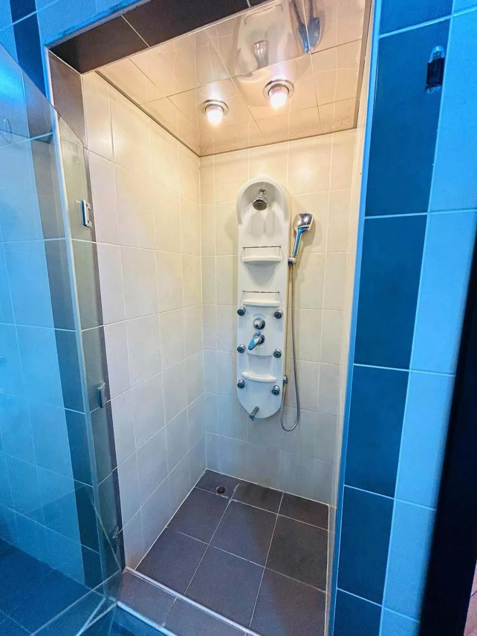 Shower in Sunday Hotel Baku