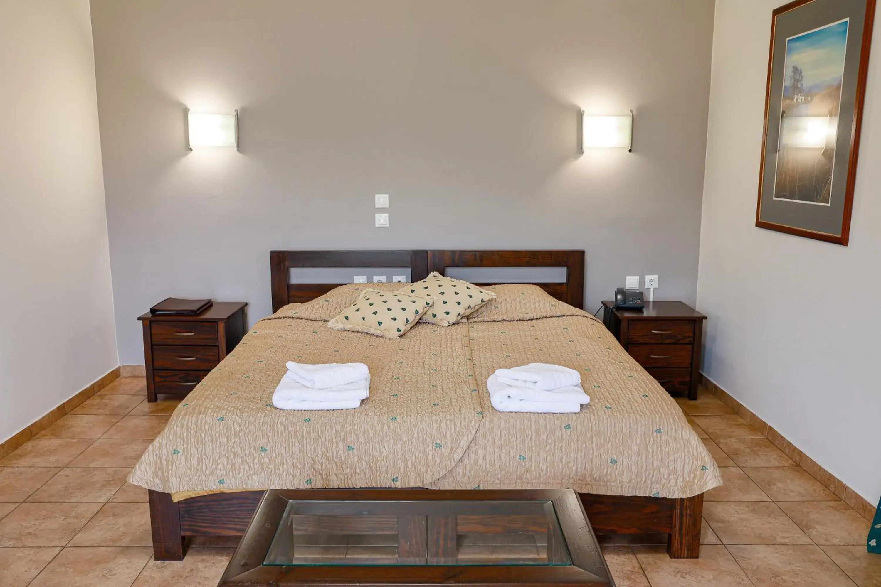 Deluxe Double Room with Balcony in Le Chalet Deluxe Double Room with Balcony in Le Chalet