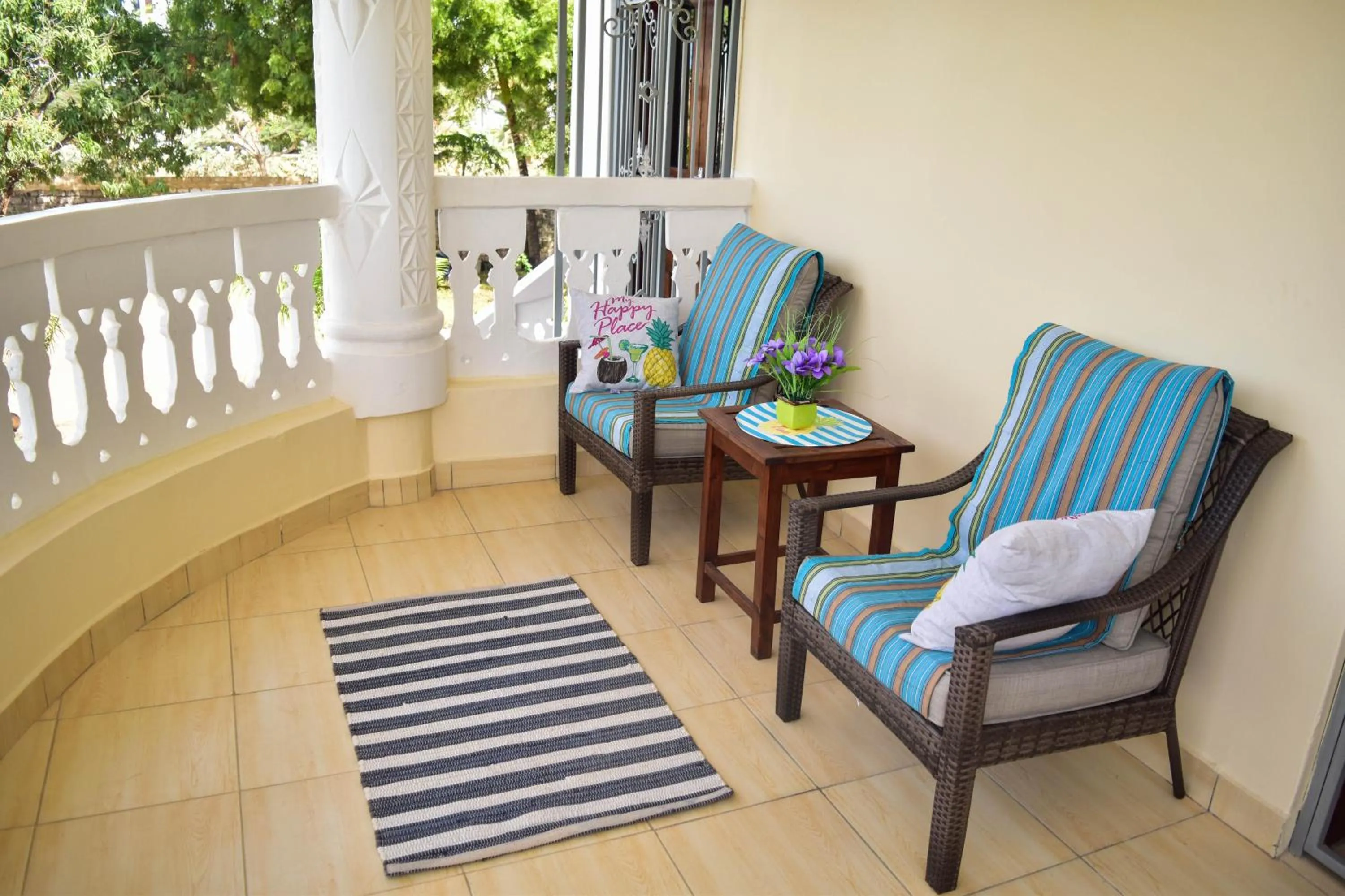 Balcony/Terrace in Tahira Villa
