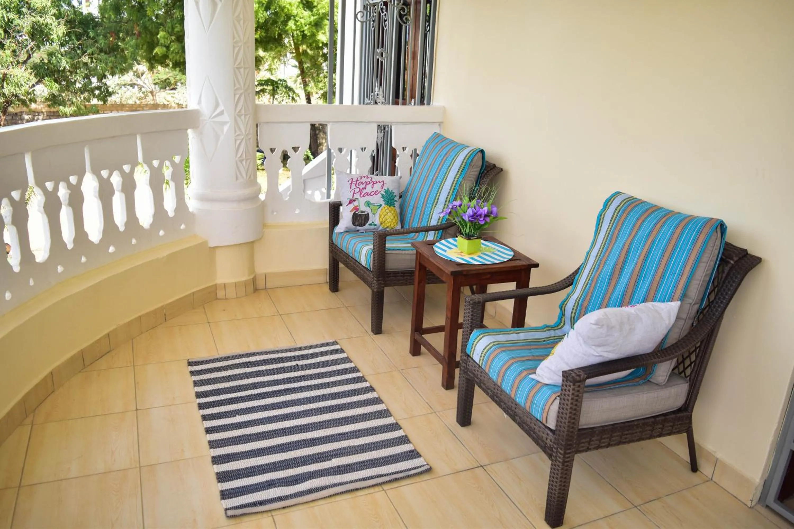 Balcony/Terrace in Tahira Villa