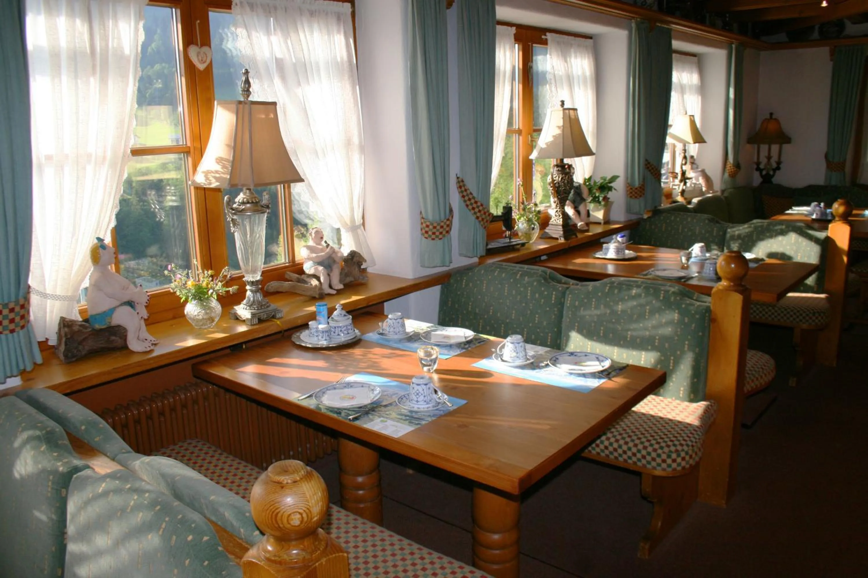 Restaurant/places to eat in Hotel Alpensonne