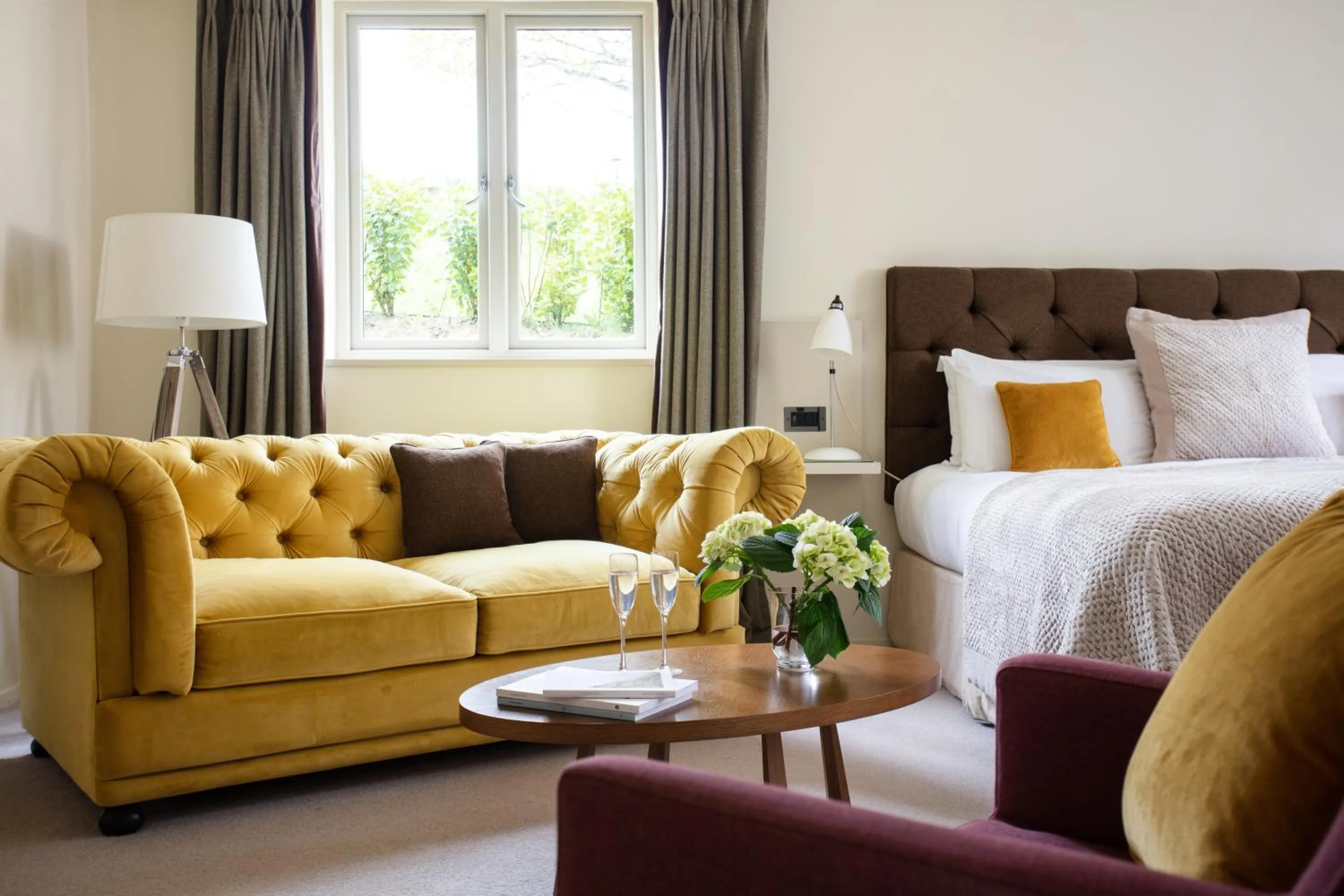 Bedroom, Bed in The Plume of Feathers