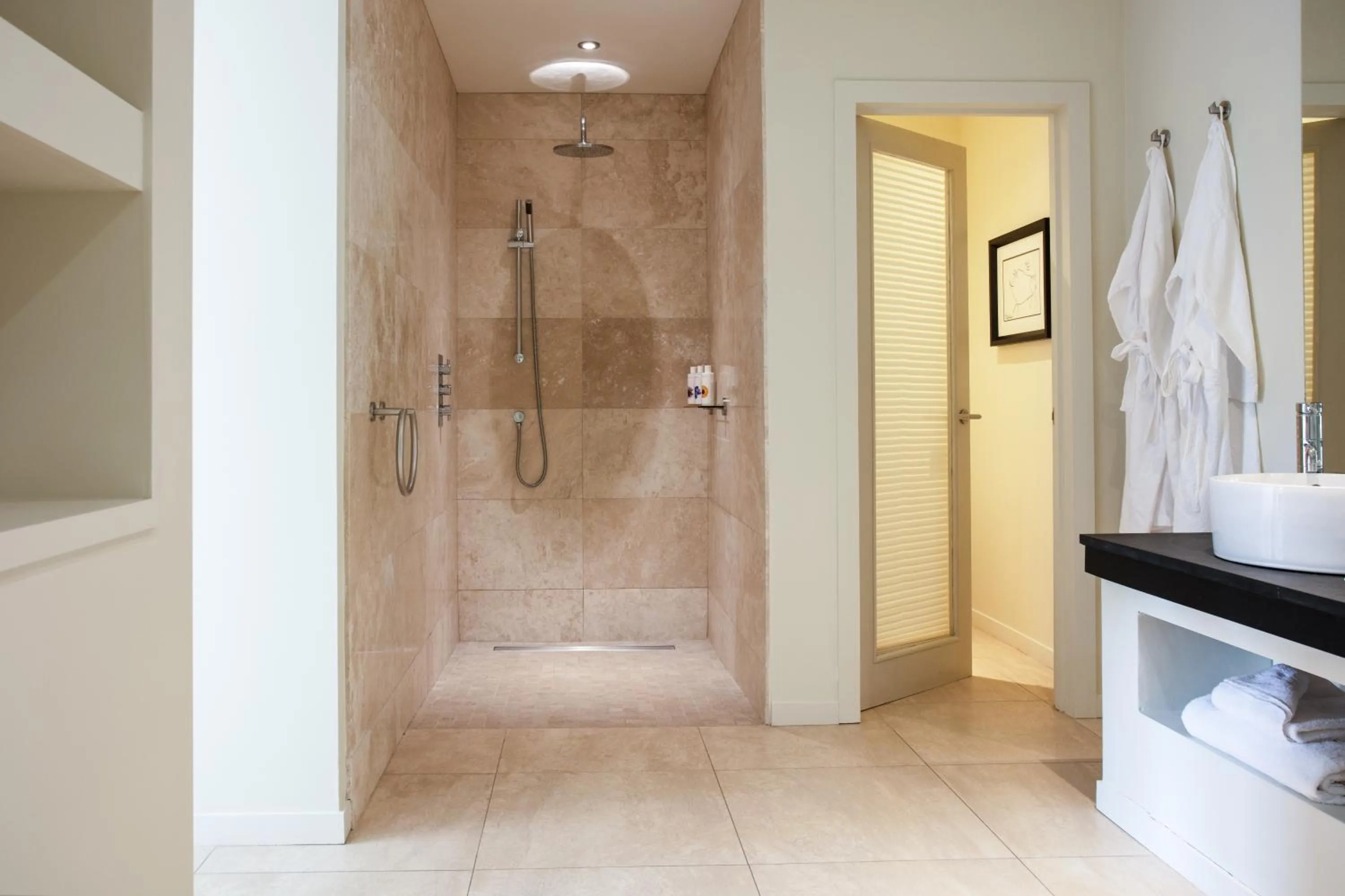 Bathroom in The Plume of Feathers