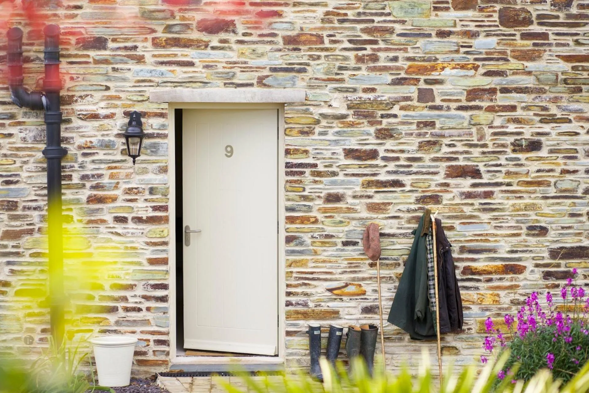 Bedroom in The Plume of Feathers