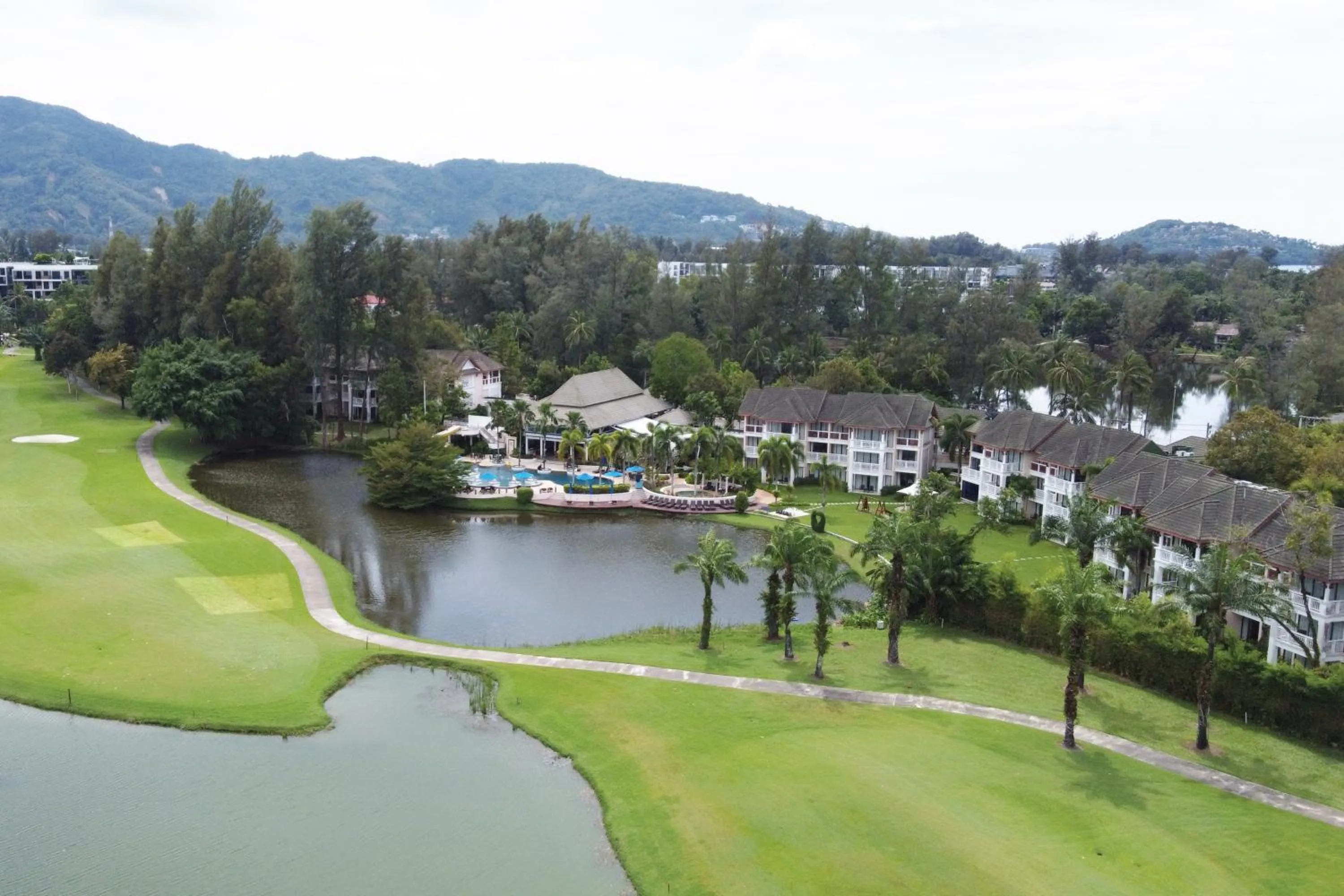 Day in Homm Suites Laguna, part of Banyan Group