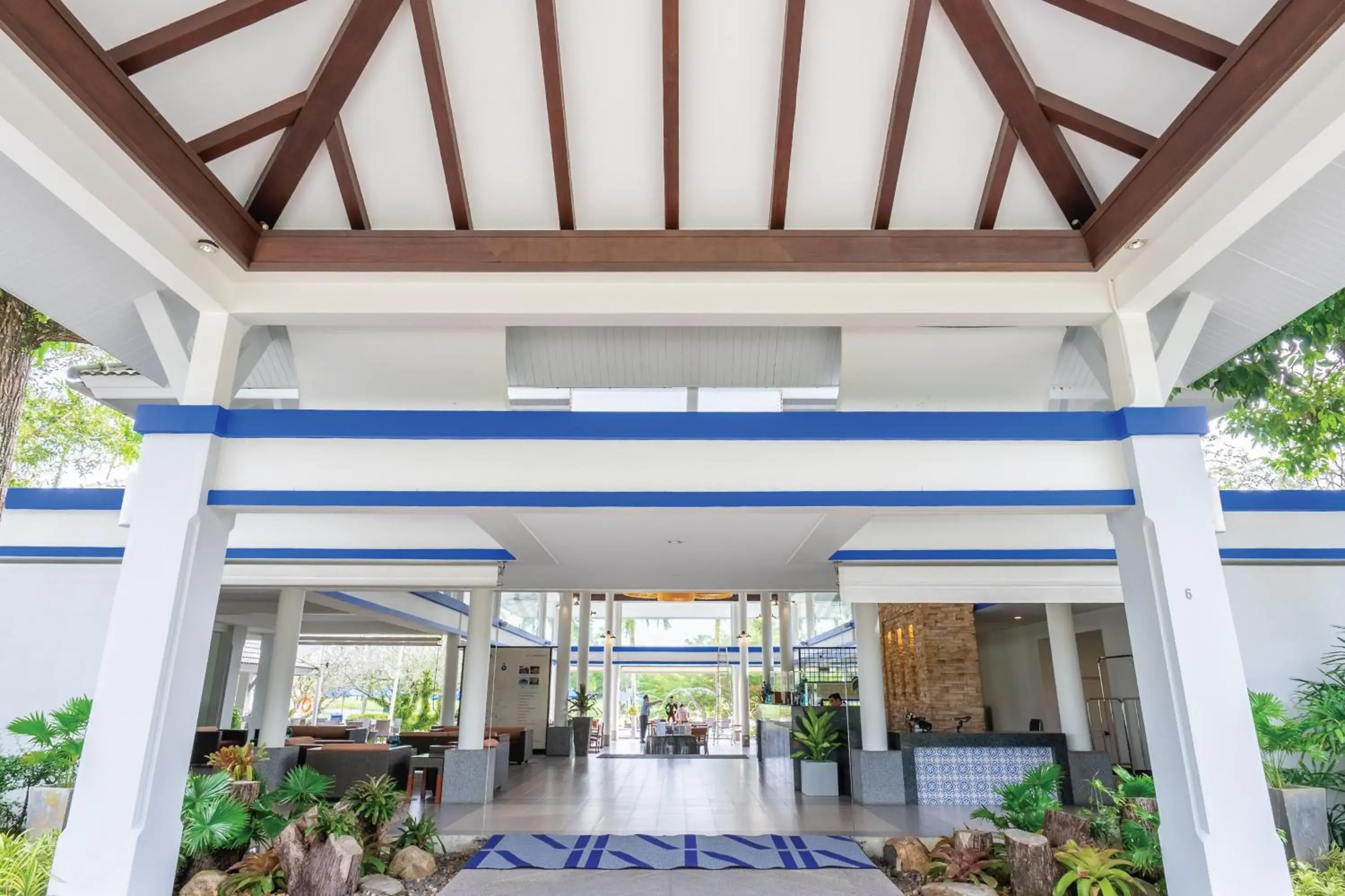 Lobby or reception in Homm Suites Laguna, part of Banyan Group Lobby or reception in Homm Suites Laguna, part of Banyan Group