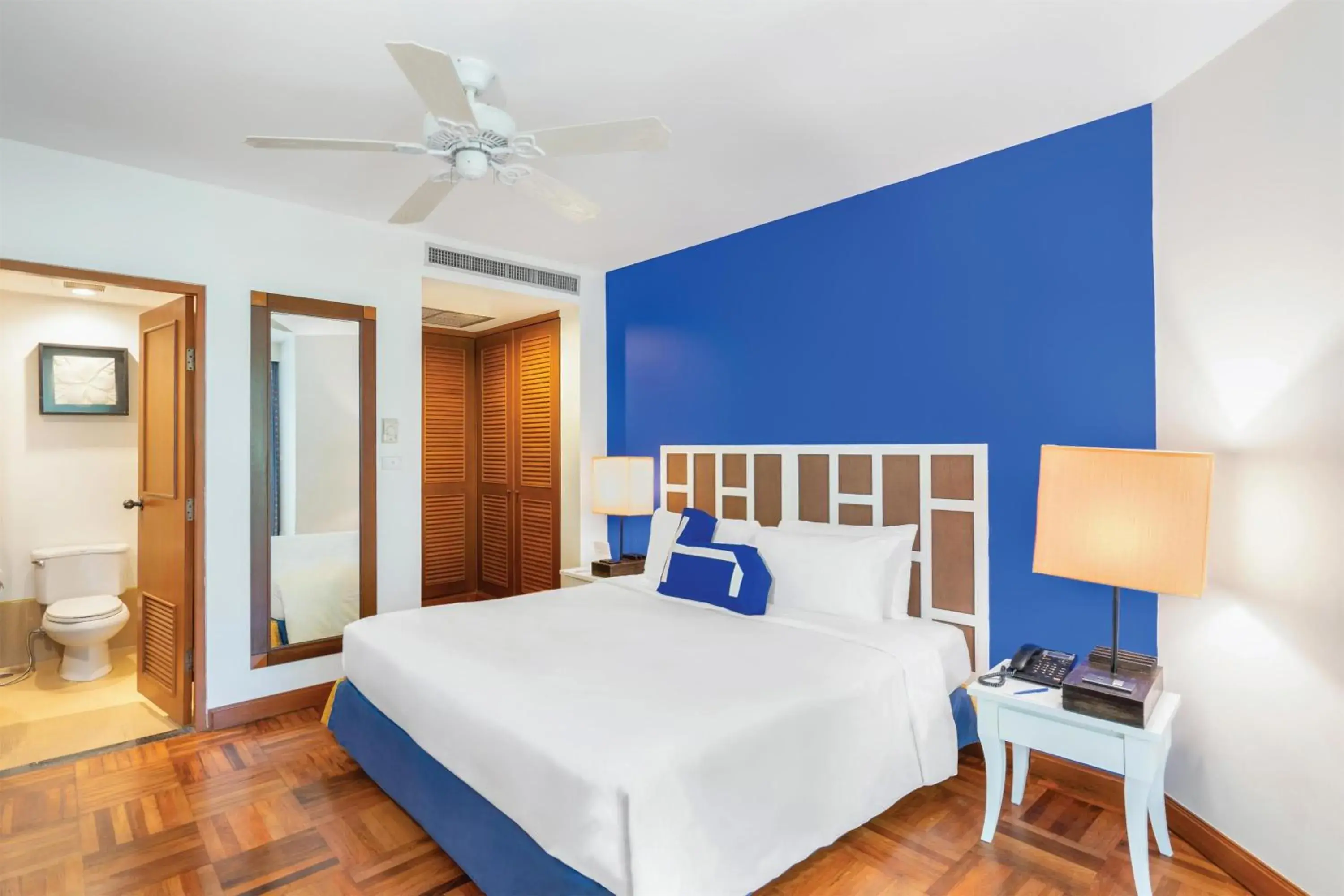 Premier Golf View Junior Suite (Size 65 sqm.) in Homm Suites Laguna, part of Banyan Group Premier Golf View Junior Suite (Size 65 sqm.) in Homm Suites Laguna, part of Banyan Group