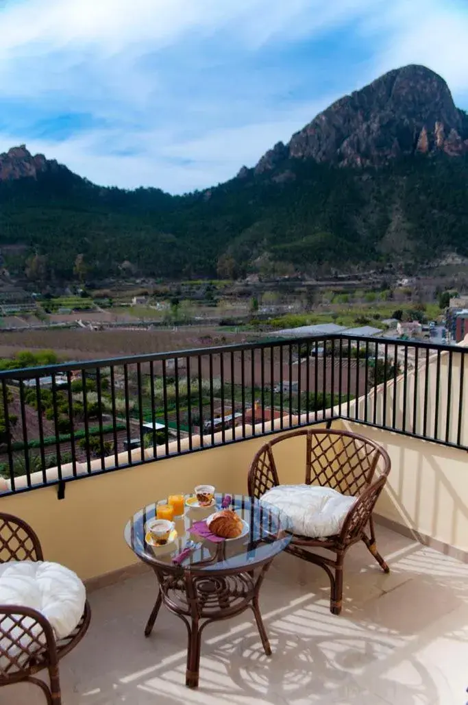 Double Room - Attic in Hotel San Sebastián Hospedería Double Room - Attic in Hotel San Sebastián Hospedería