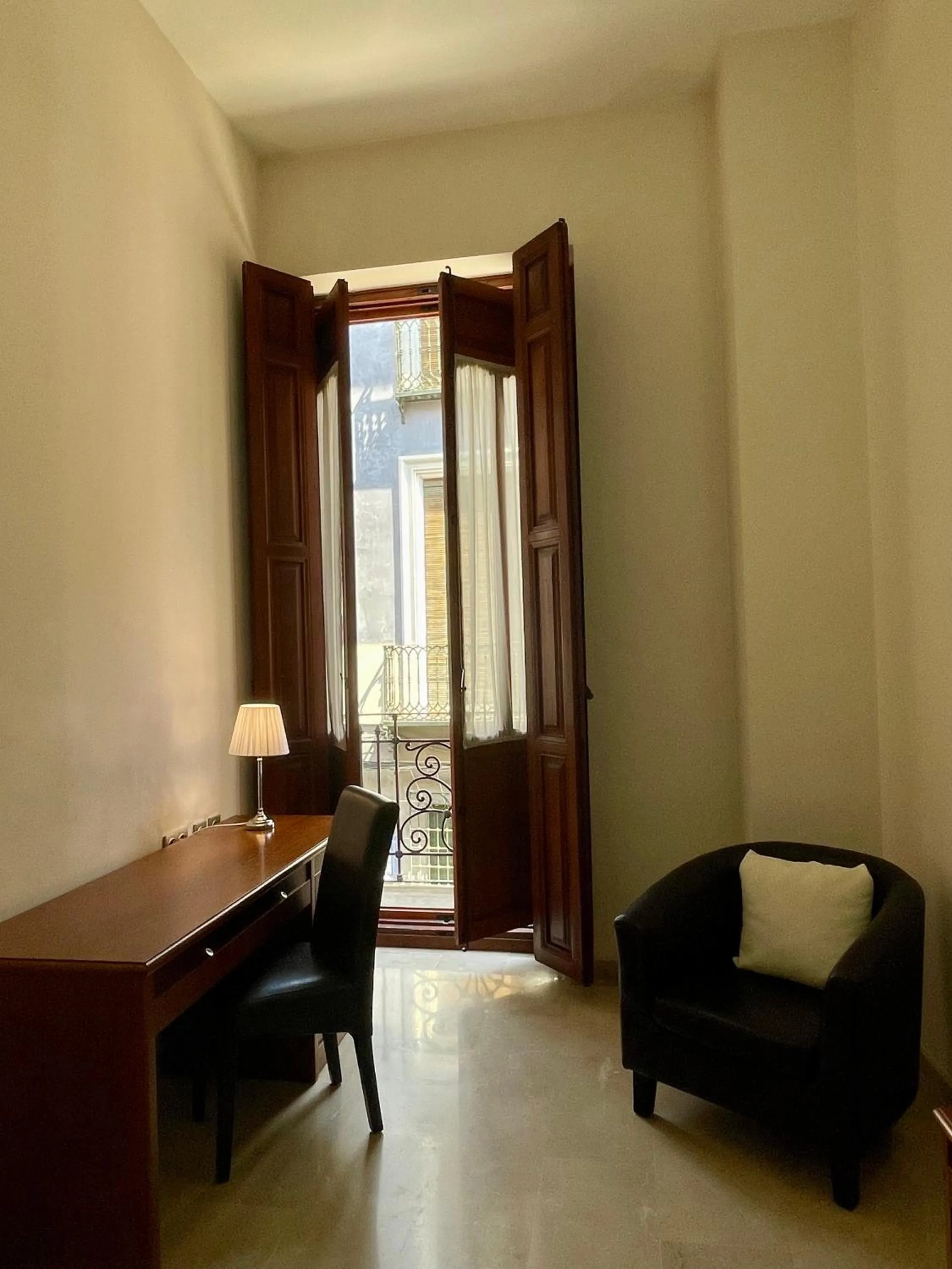 Decorative detail, Bed in Hotel San Sebastián Hospedería