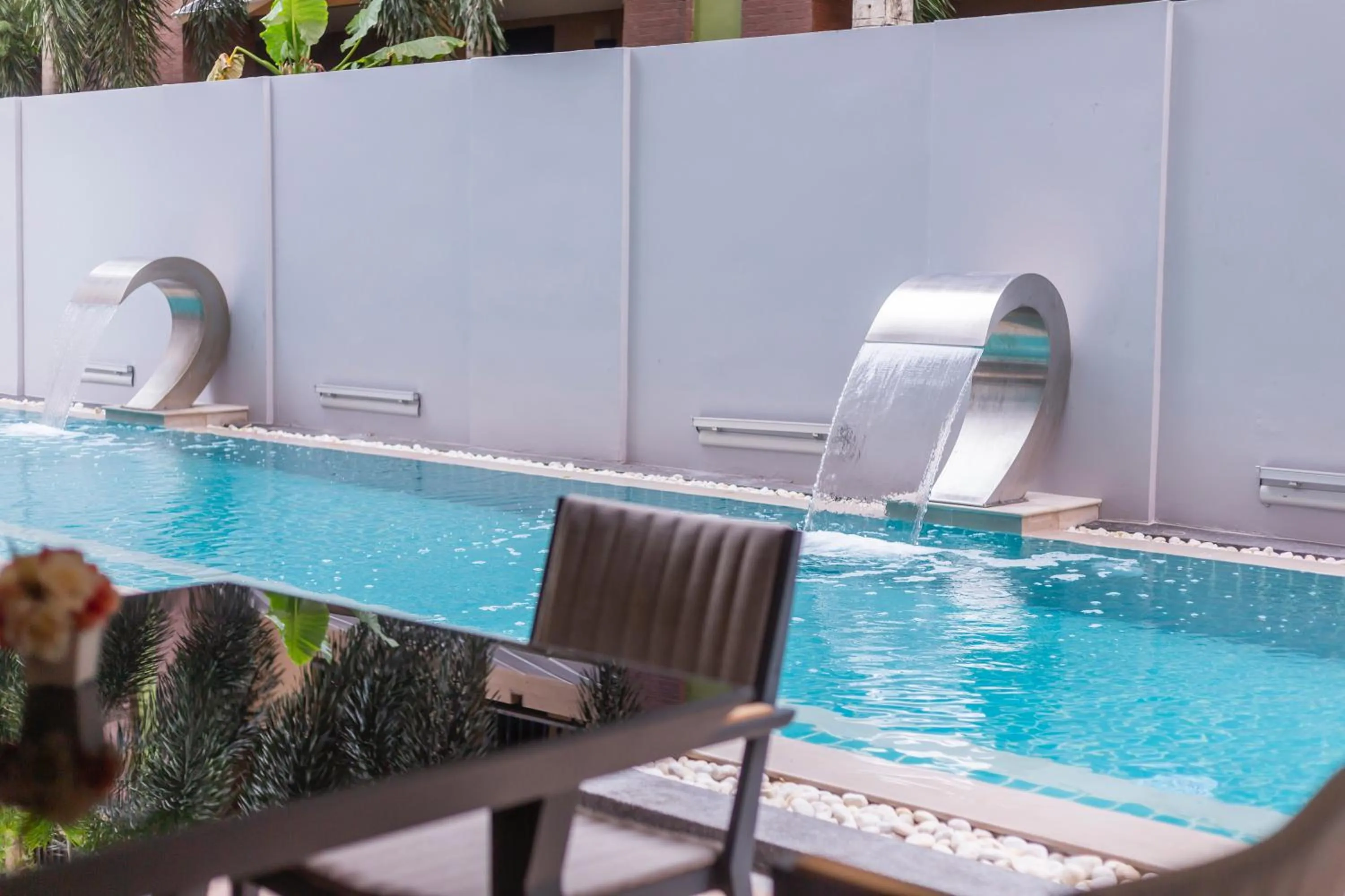 Swimming pool in WOOVO Phuket Patong - by Swandor