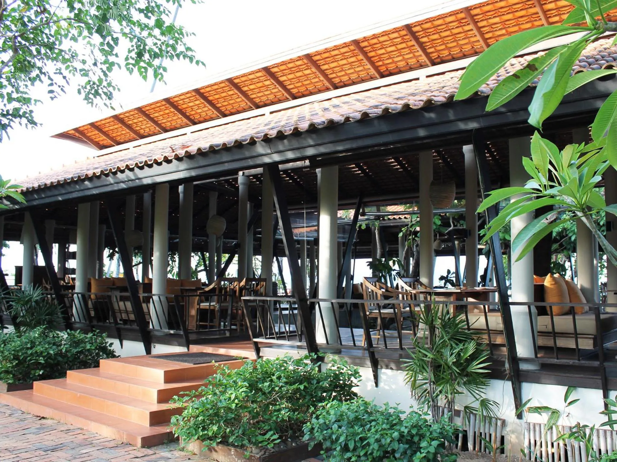Restaurant/places to eat in Saree Samui