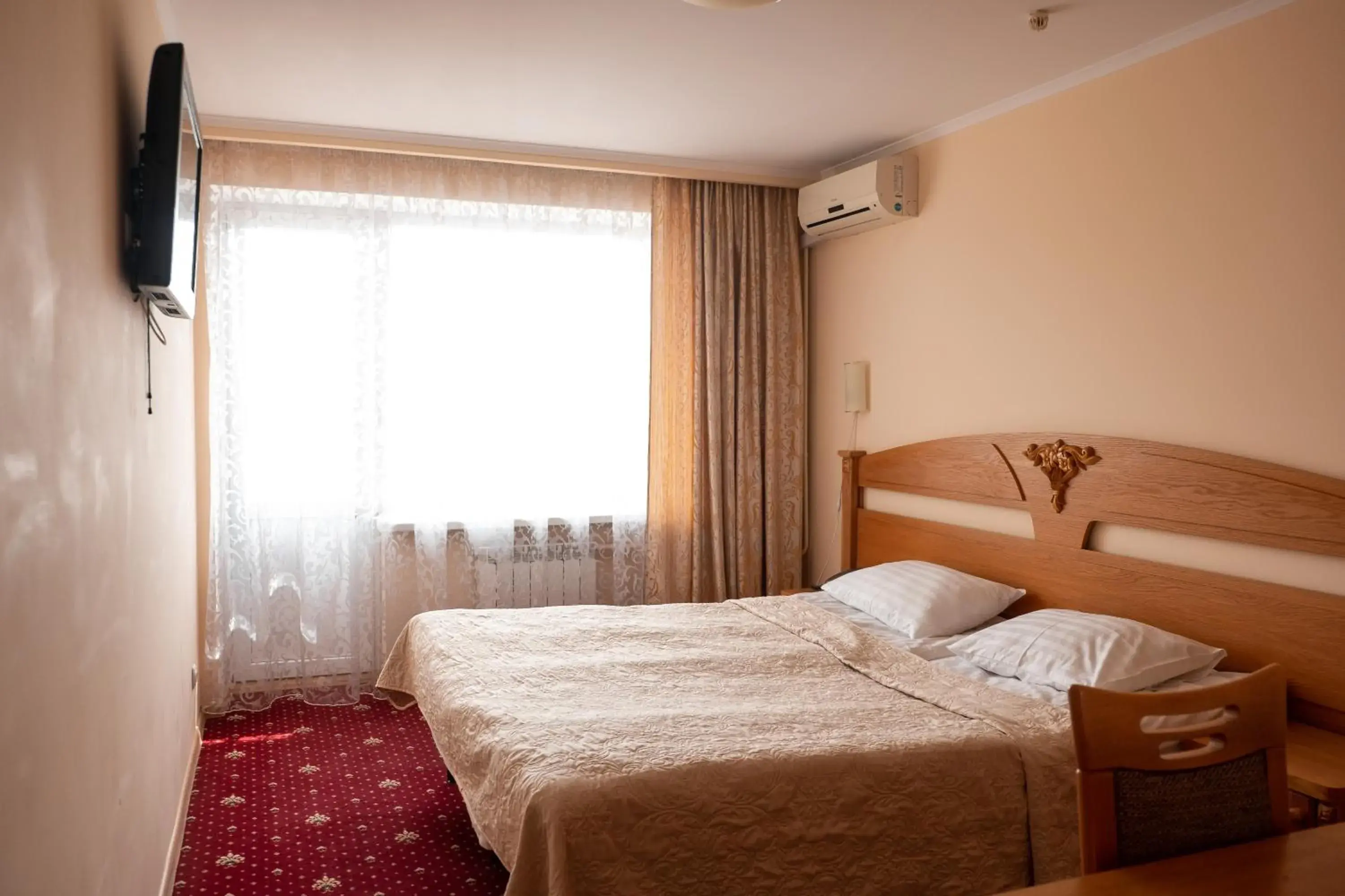Standard Twin Room in Hotel Halychyna Standard Twin Room in Hotel Halychyna