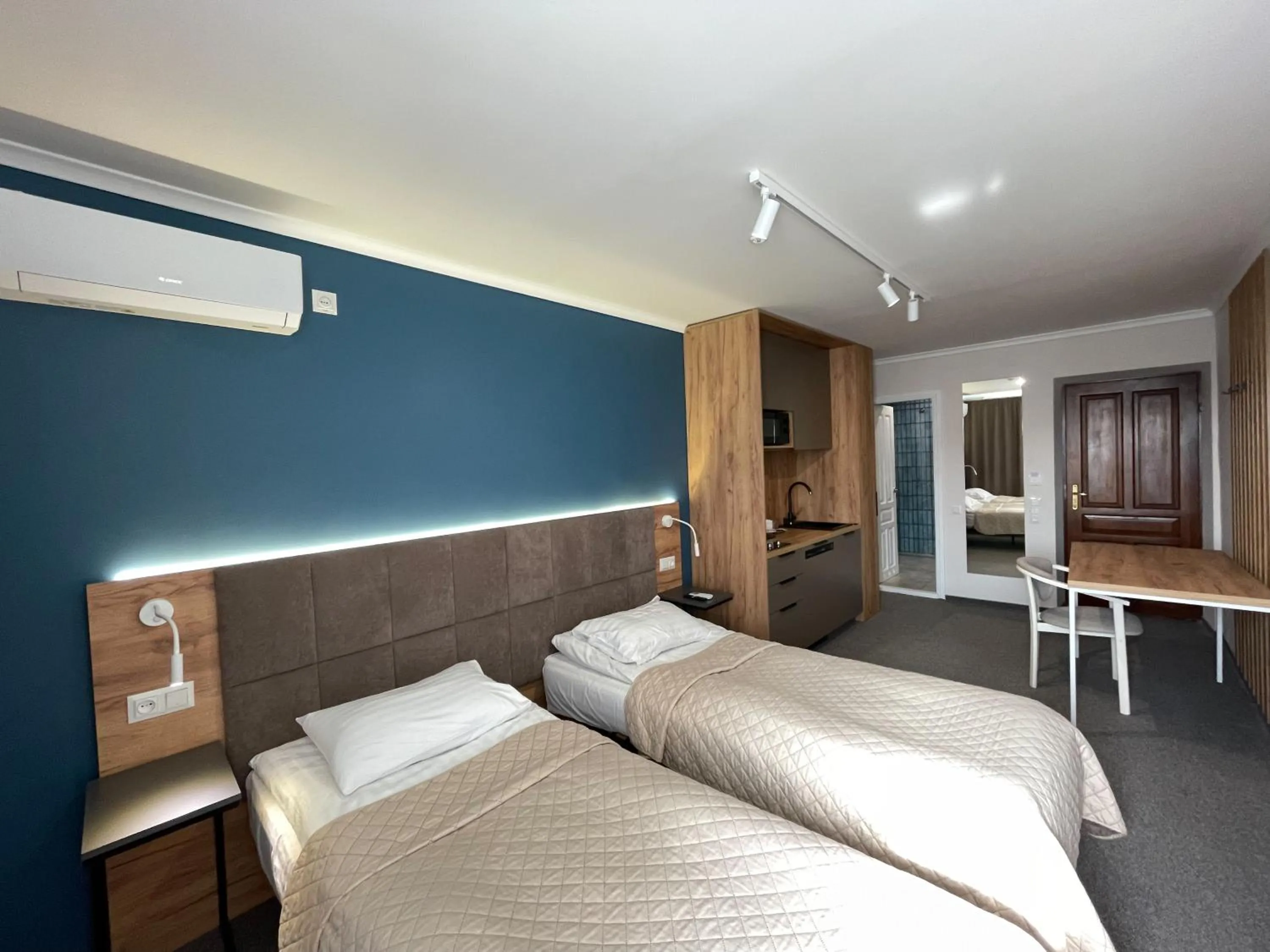 Hotel Halychyna