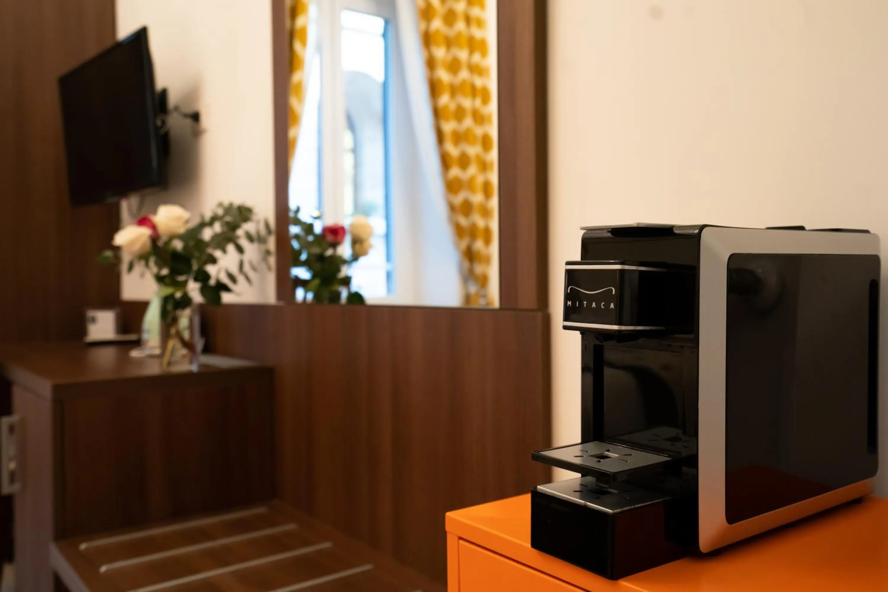 Coffee/tea facilities in Archi di Roma Guest House