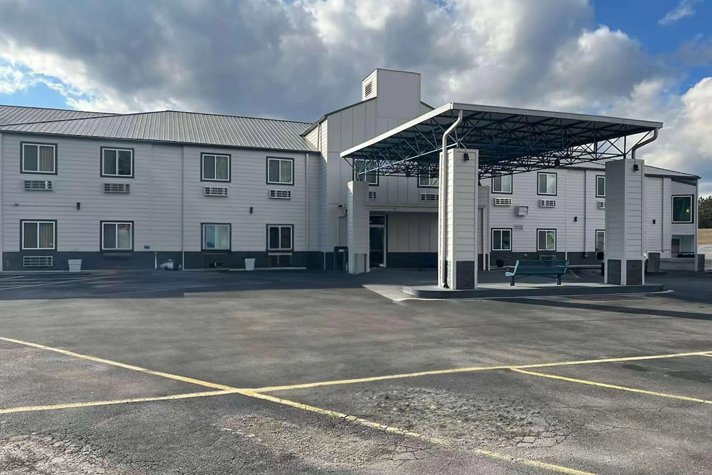 Property building in Baymont by Wyndham Athens, TN Property building in Baymont by Wyndham Athens, TN