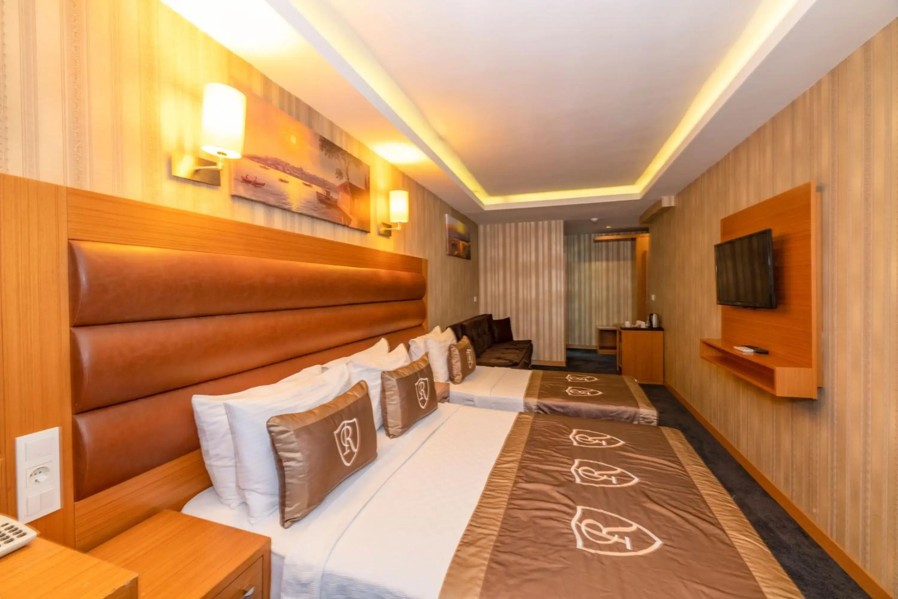 Photo of the whole room, Bed in Regno Hotel Photo of the whole room, Bed in Regno Hotel