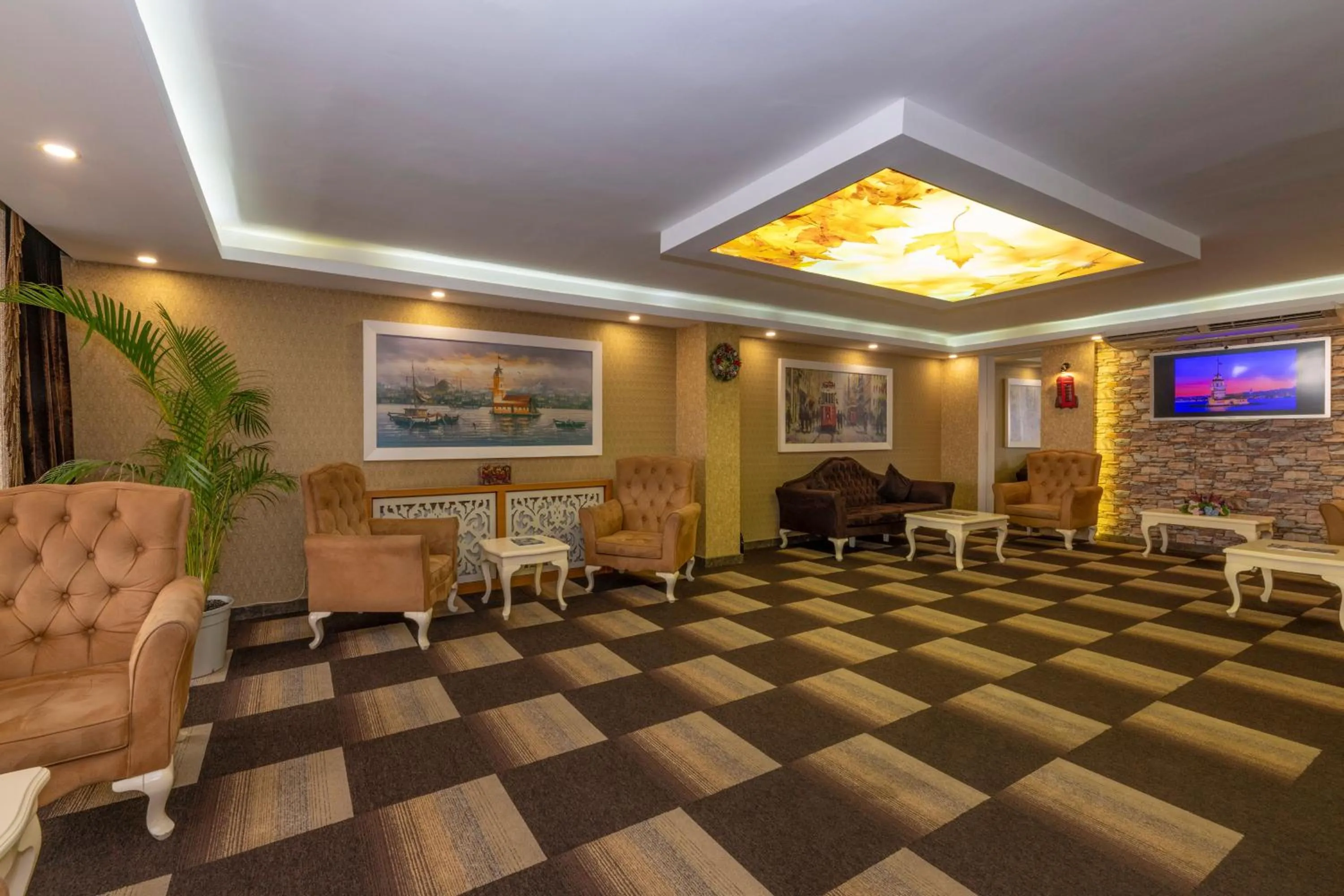 Lobby or reception in Regno Hotel