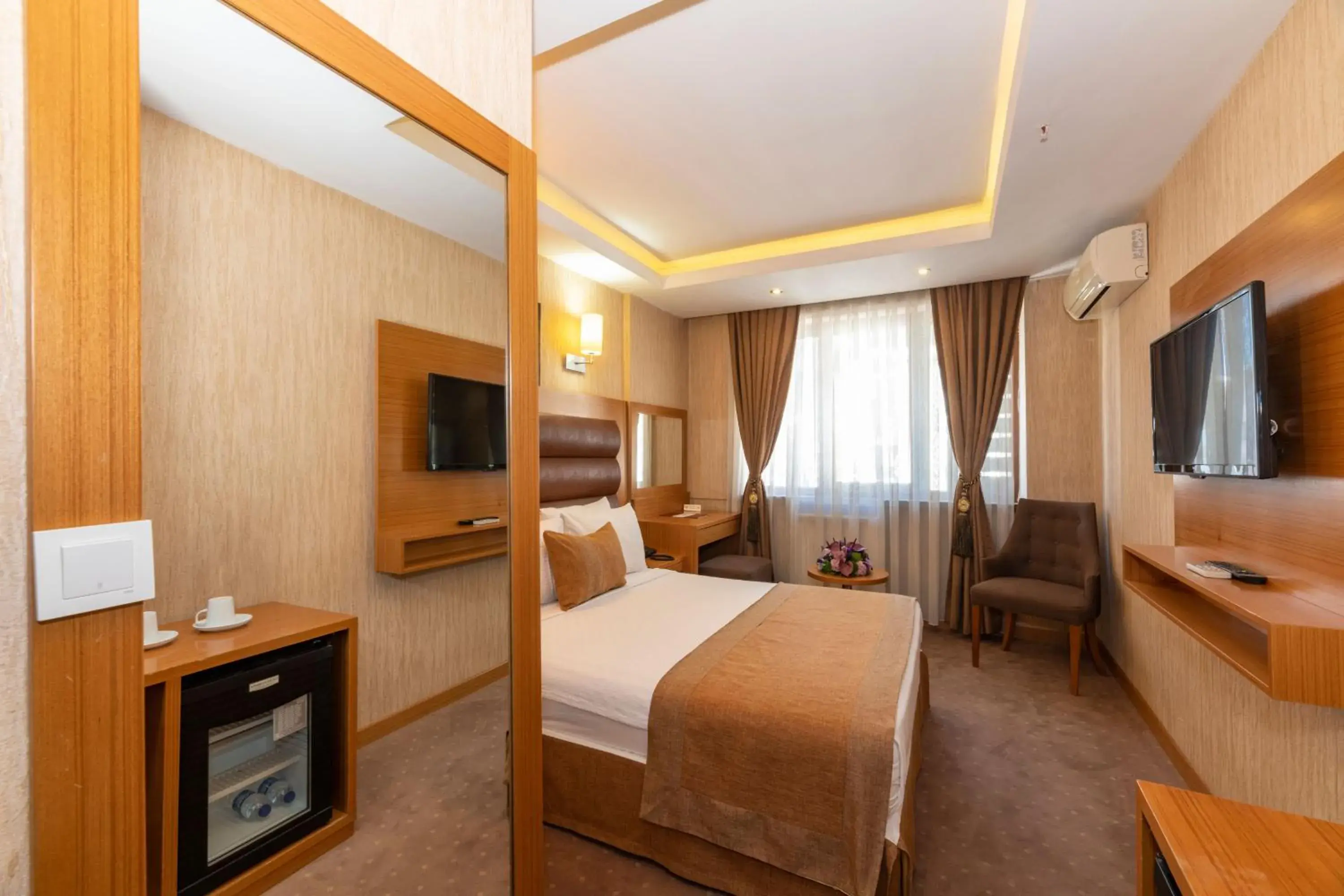 Photo of the whole room, Bed in Regno Hotel Photo of the whole room, Bed in Regno Hotel