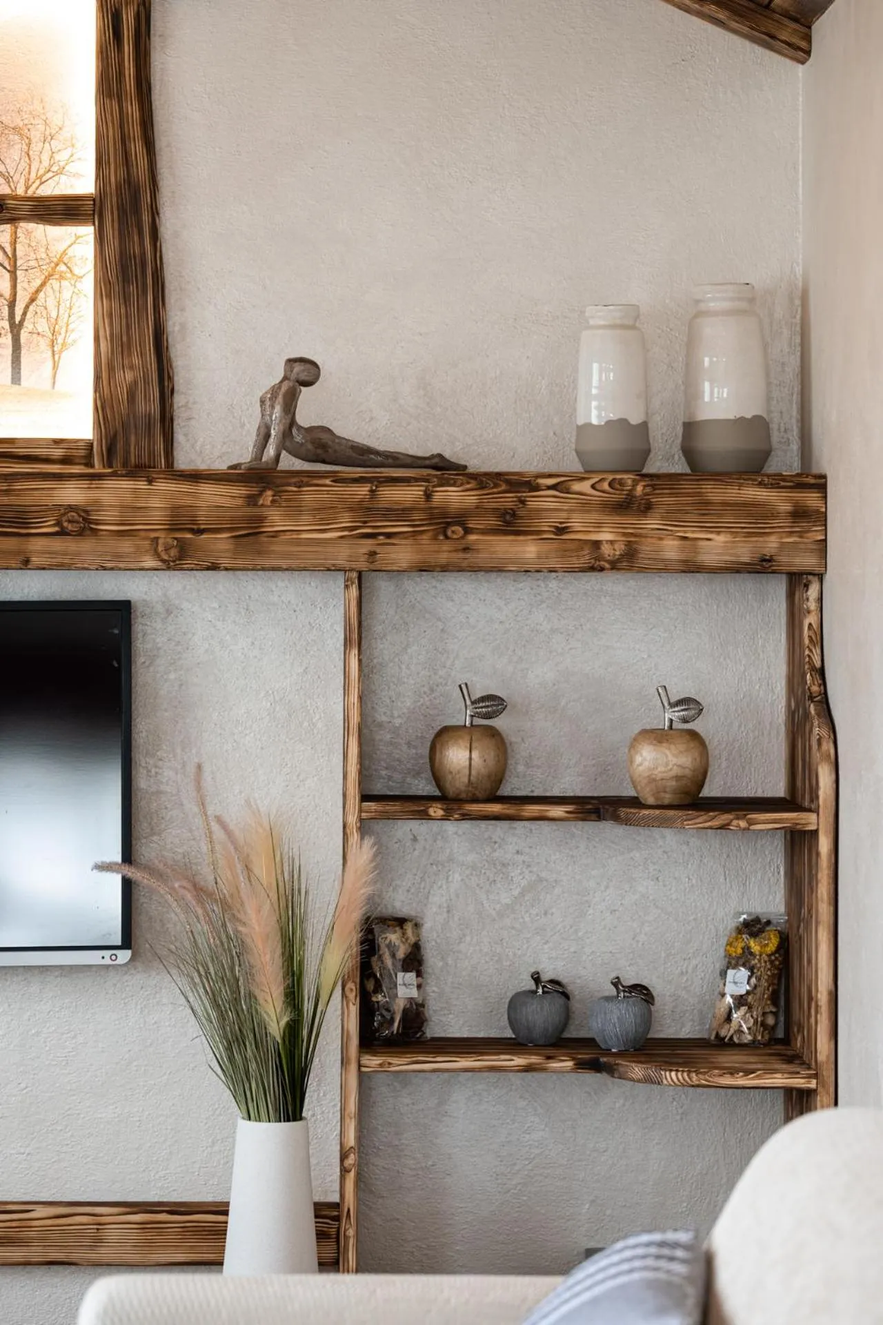 Communal lounge/ TV room in Piccolo Orso Bruno