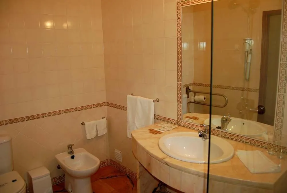 Bathroom in Hotel Jardim