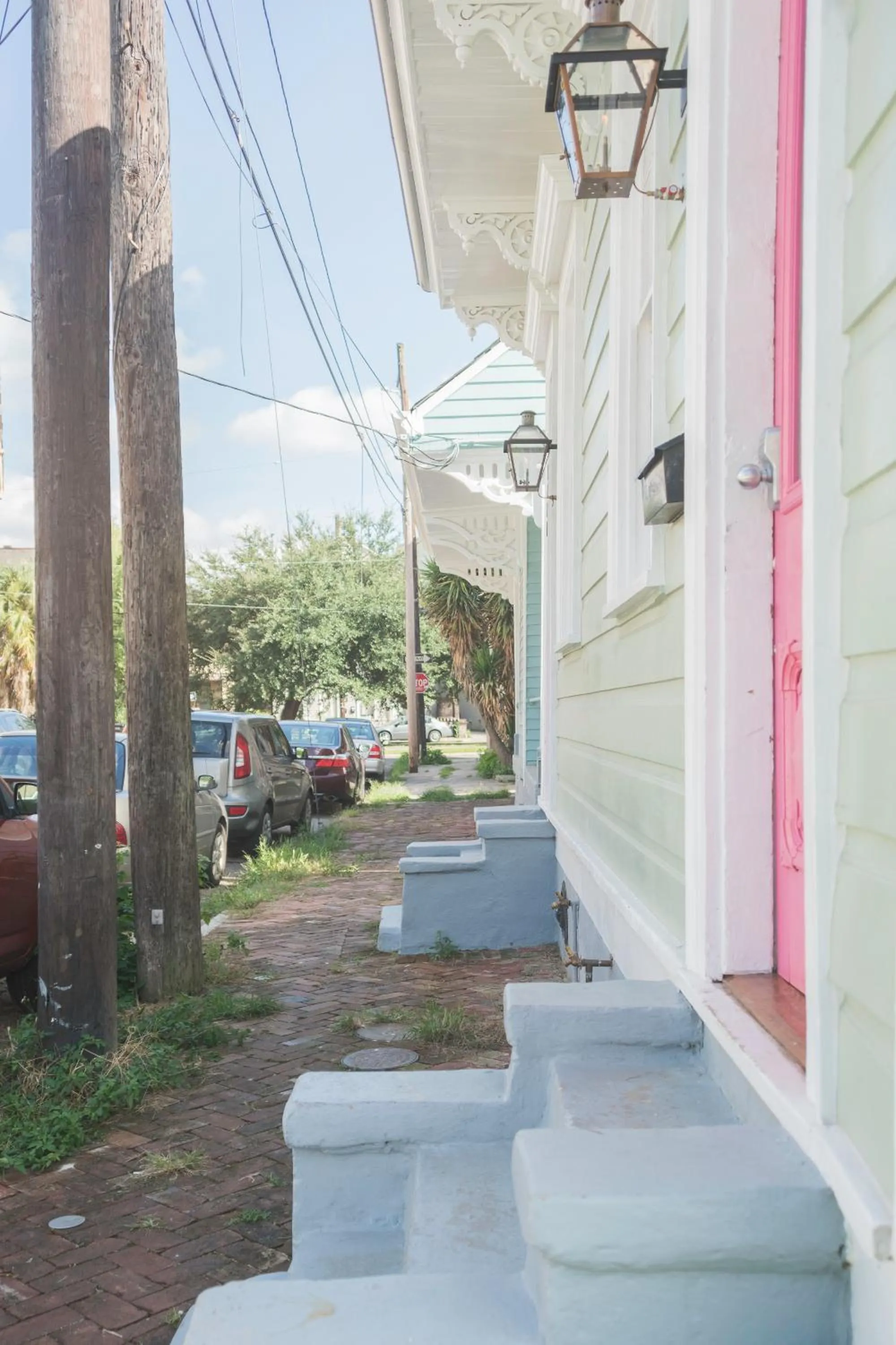 Property building in Crescent City Cottage