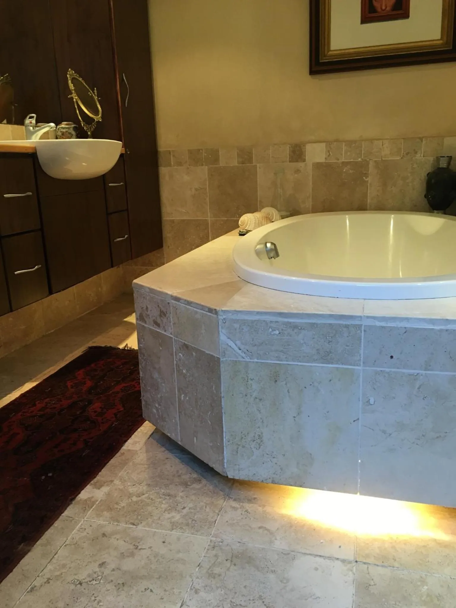 Bathroom in Gordons Guesthouse