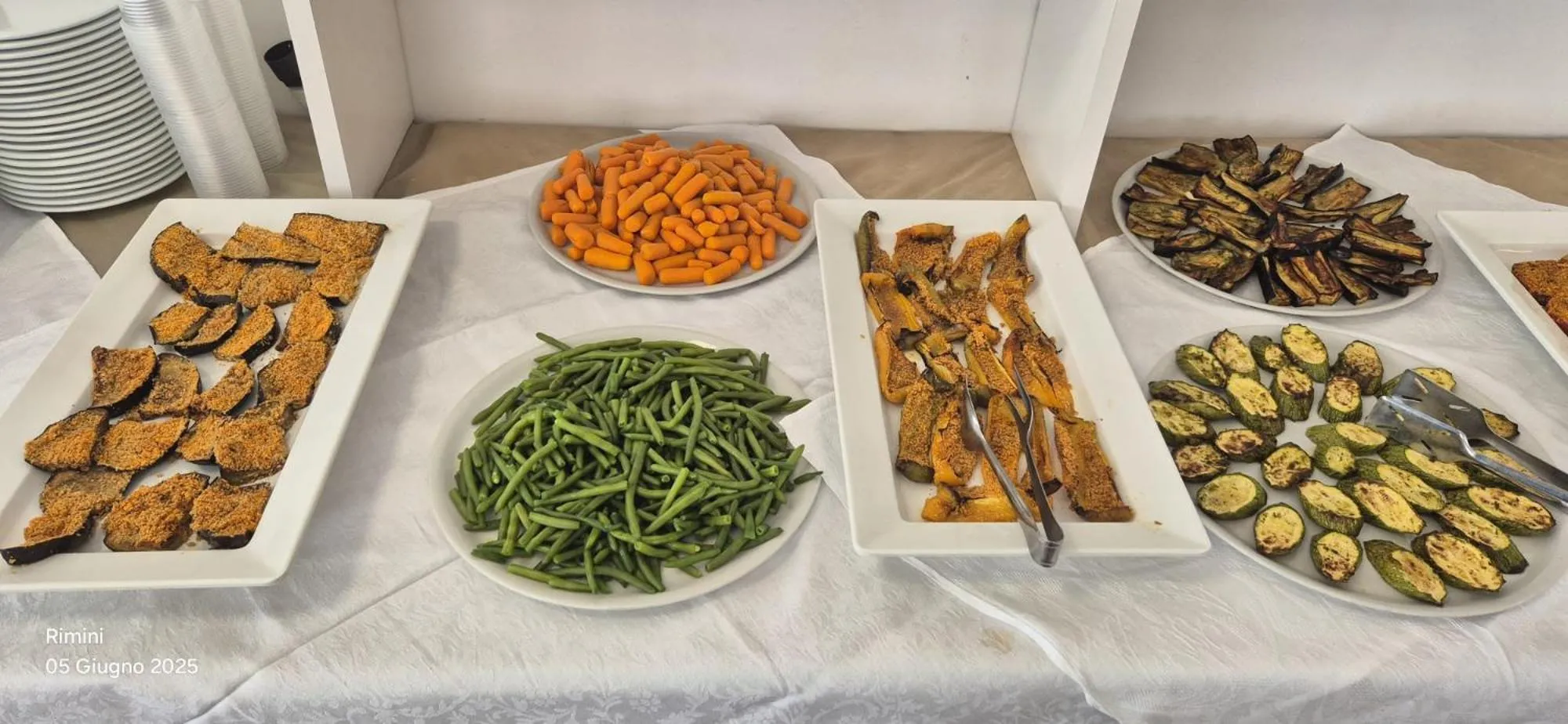 Restaurant/places to eat in Hotel Laika