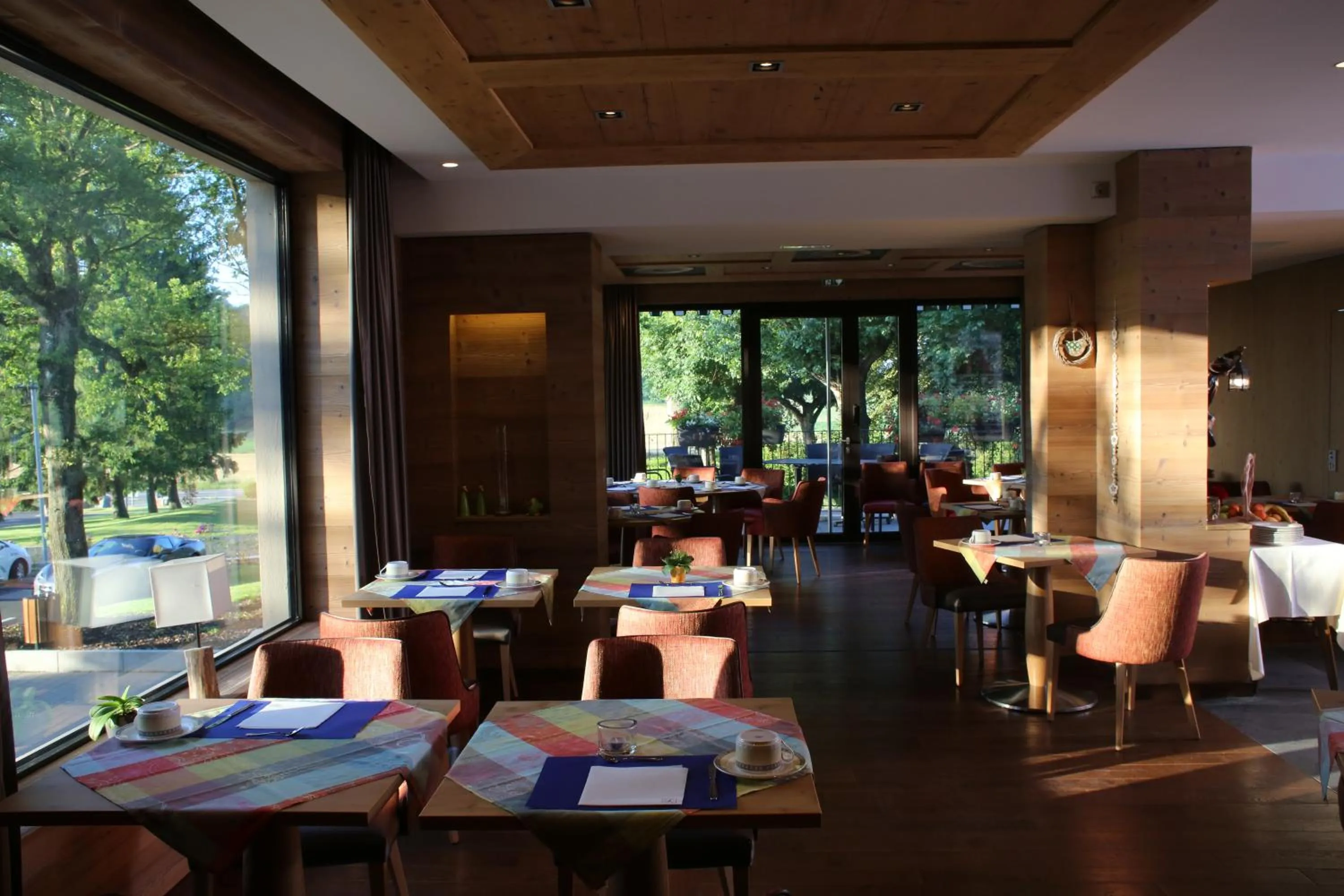 Dining area in Hôtel Restaurant Logis Auberge Sundgovienne