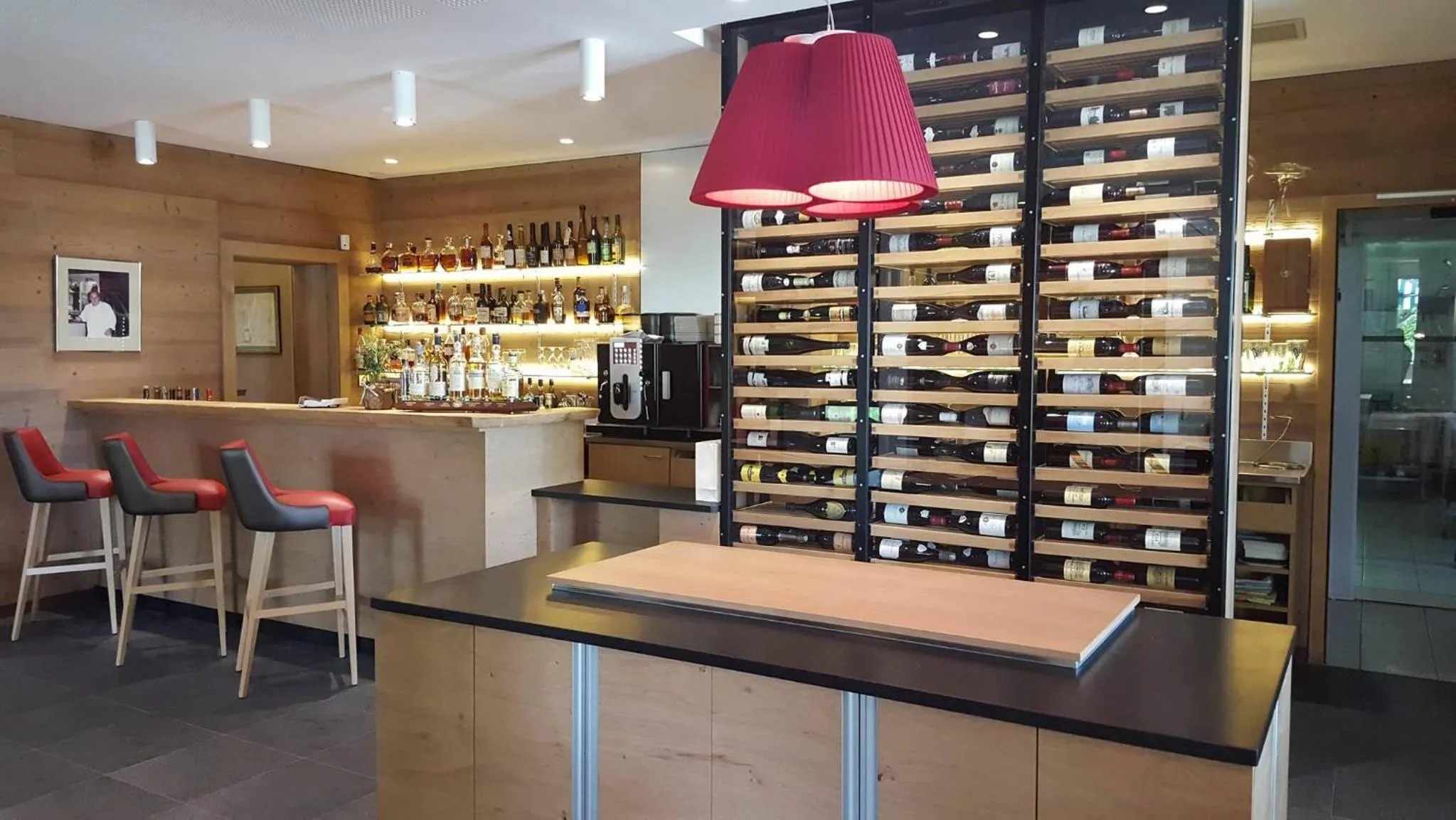 Lounge or bar in Hôtel Restaurant Logis Auberge Sundgovienne