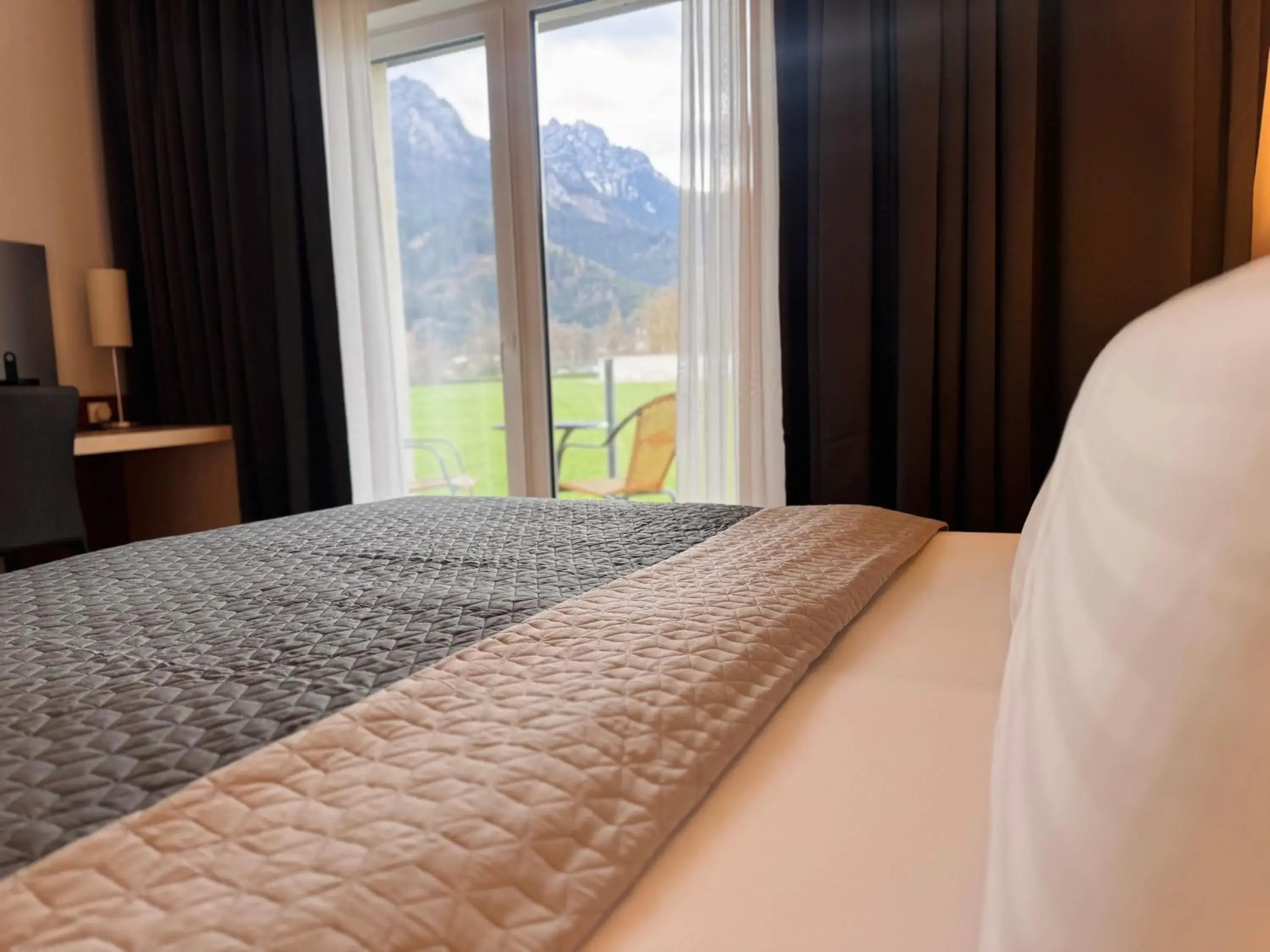 Superior Double Room with Mountain View in Hotel Spirodom Superior Double Room with Mountain View in Hotel Spirodom